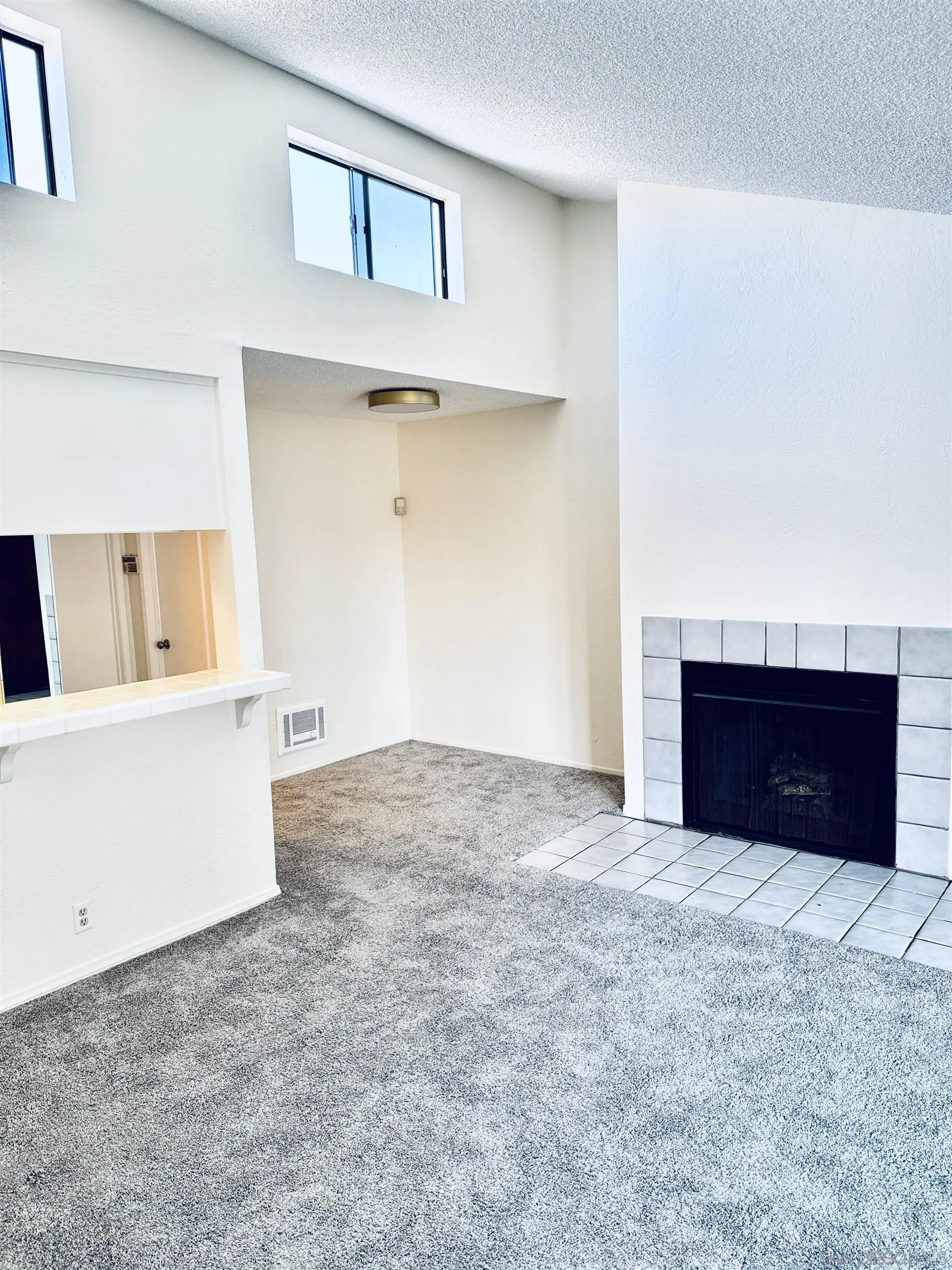 https://cdn.realtyfeed.com/cdn/127/250035849/8dbbfc73f64b88cfd26108d578a69b75.webp