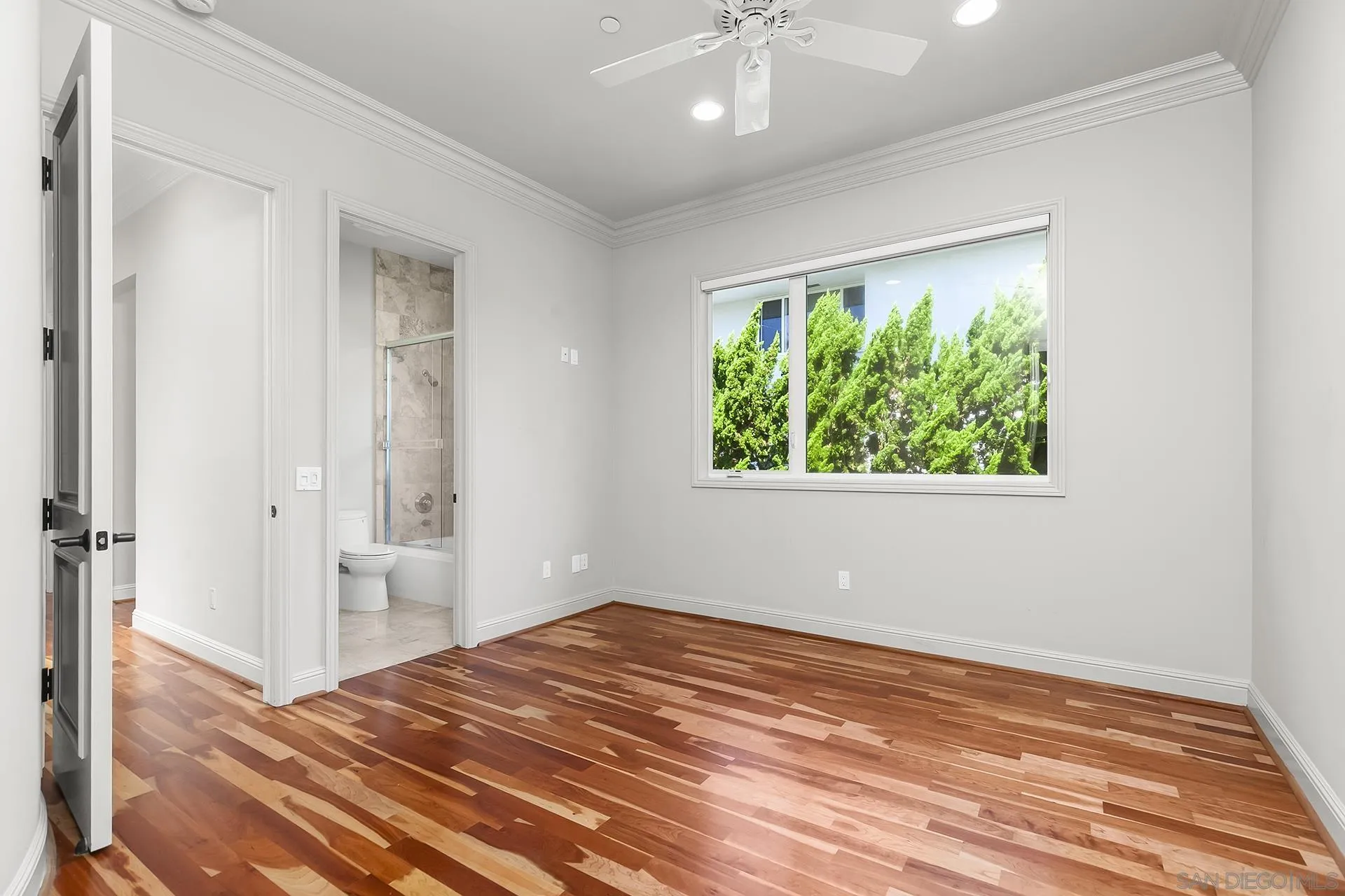 https://cdn.realtyfeed.com/cdn/127/250035854/26fae668747a4388b41d09b901fbddfa.webp