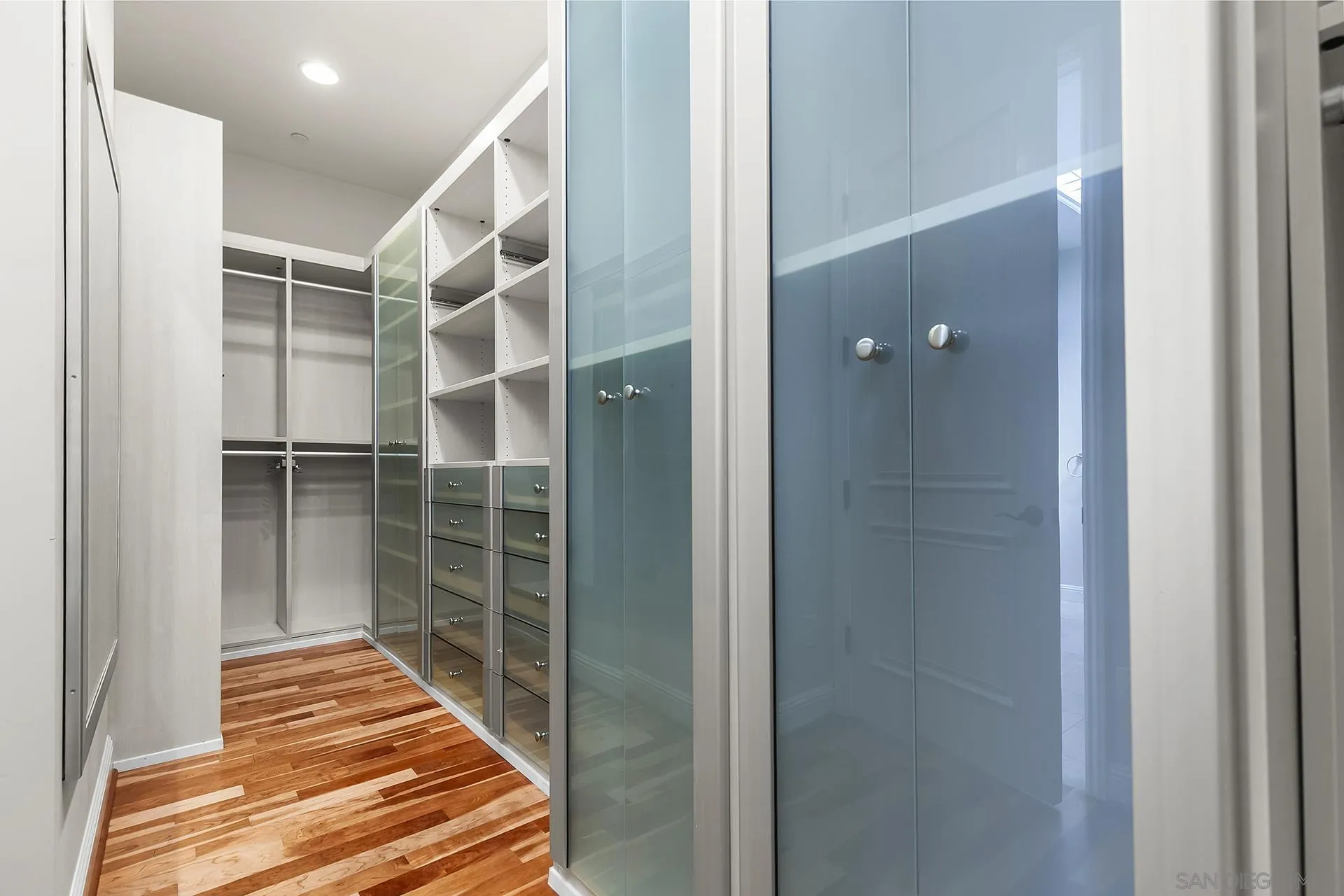 https://cdn.realtyfeed.com/cdn/127/250035854/638f69cce888a17a66ca7ed71f84d876.webp