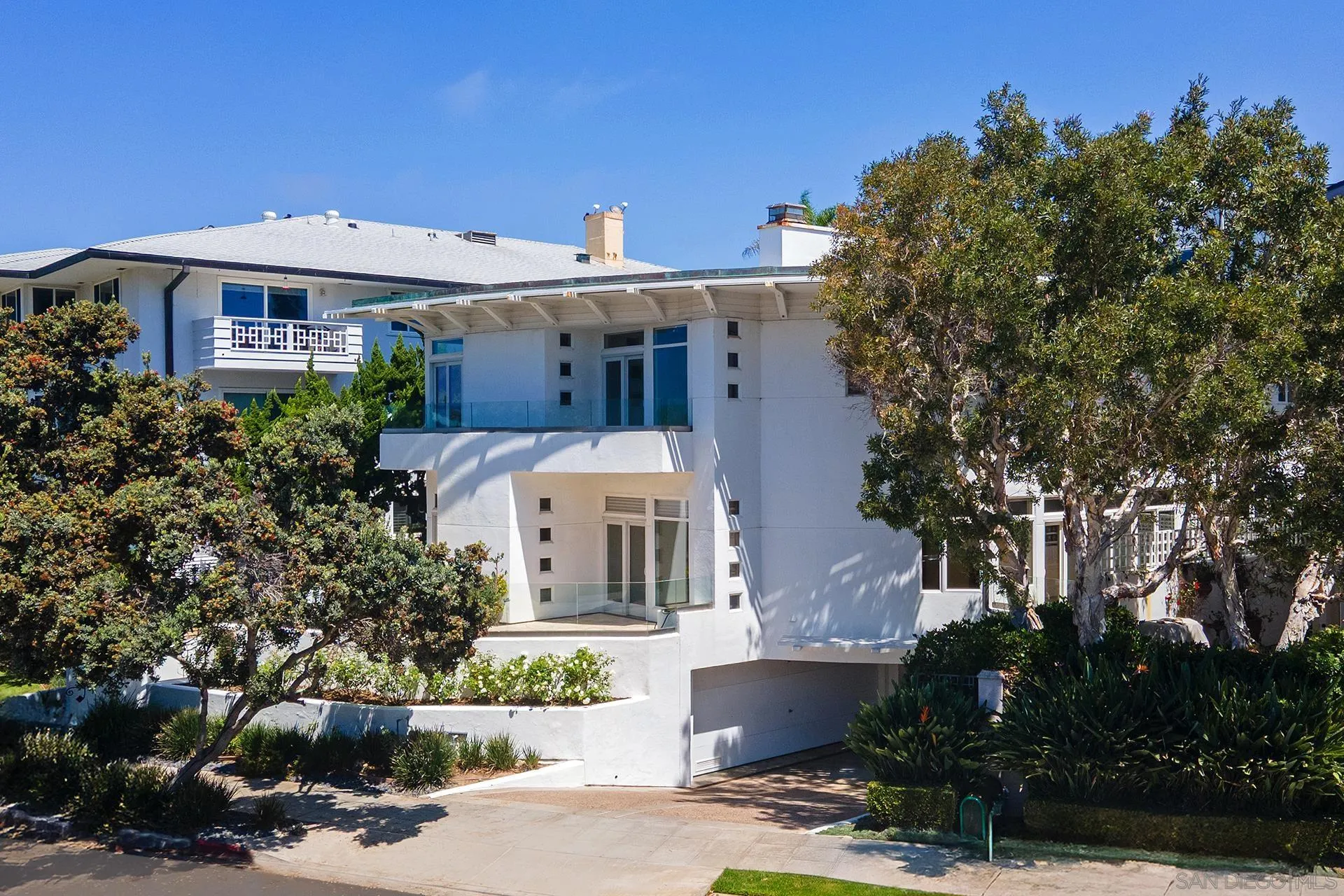 https://cdn.realtyfeed.com/cdn/127/250035854/81d418712d5f655e0155716de688ef93.webp