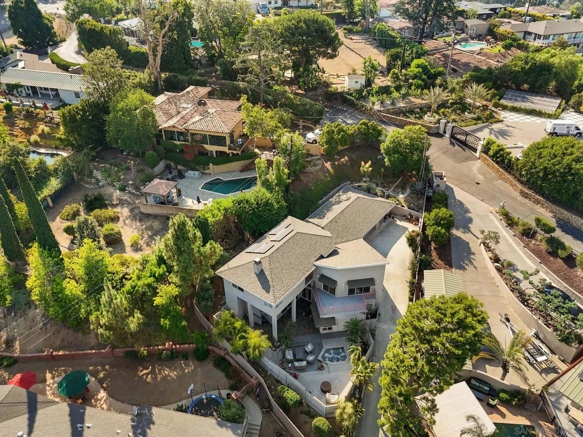 https://cdn.realtyfeed.com/cdn/127/250035855/1d9431d48cfc15b87274a3242d7813ae.webp