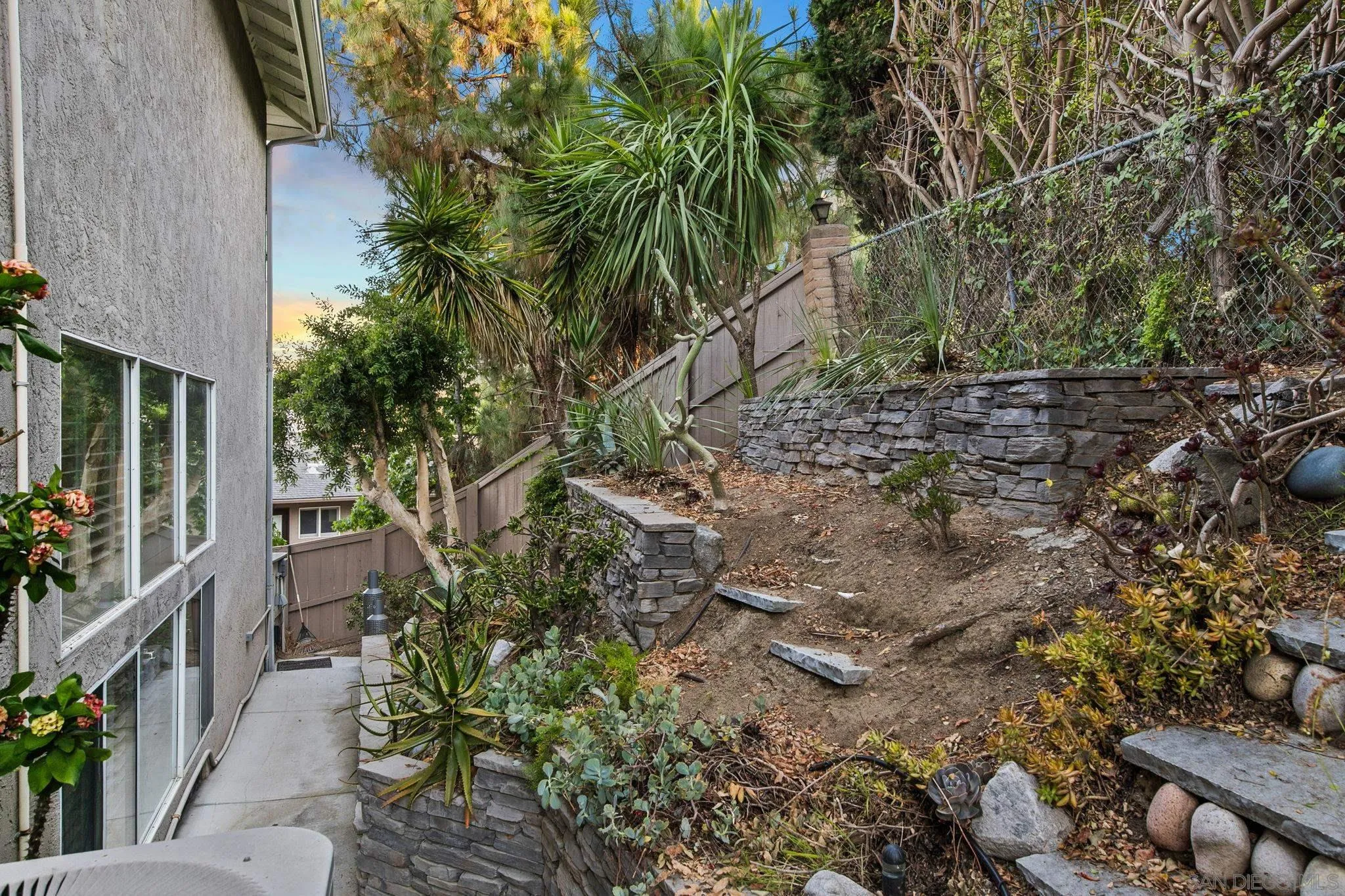 https://cdn.realtyfeed.com/cdn/127/250035855/1e0af12732c58e564a36b2d9b77875c0.webp
