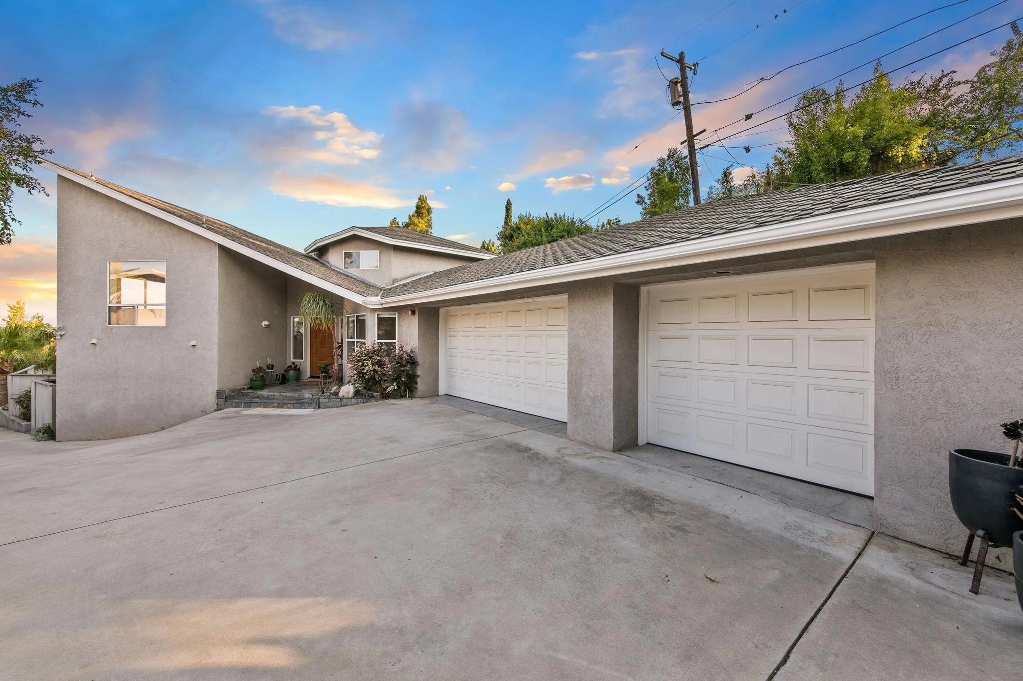 https://cdn.realtyfeed.com/cdn/127/250035855/3d67a456f1bf0f08b1bd3aead643b19f.webp
