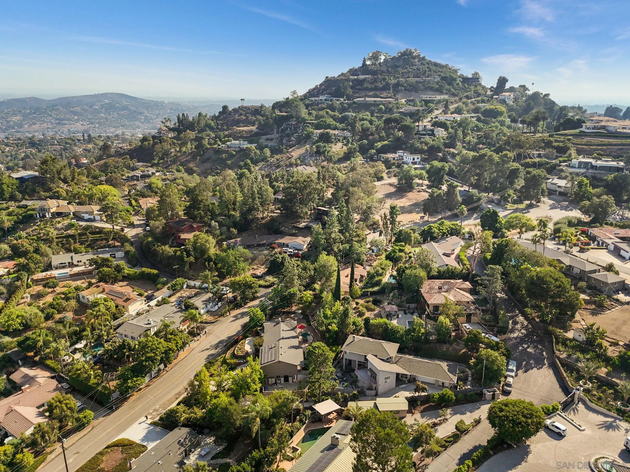https://cdn.realtyfeed.com/cdn/127/250035855/8b8093ee13780141bc8681dcadc7c6b5.webp