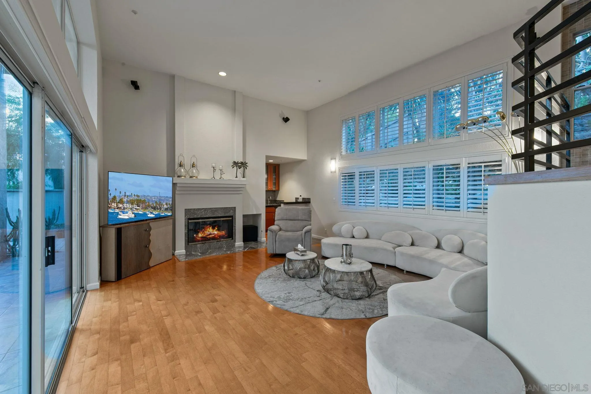 https://cdn.realtyfeed.com/cdn/127/250035855/9759914131f6491c481f8ab2e6768afc.webp