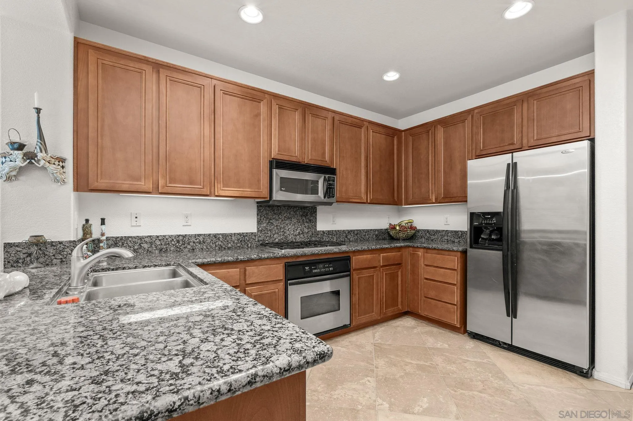 Photo #4: 250035857 Listing 