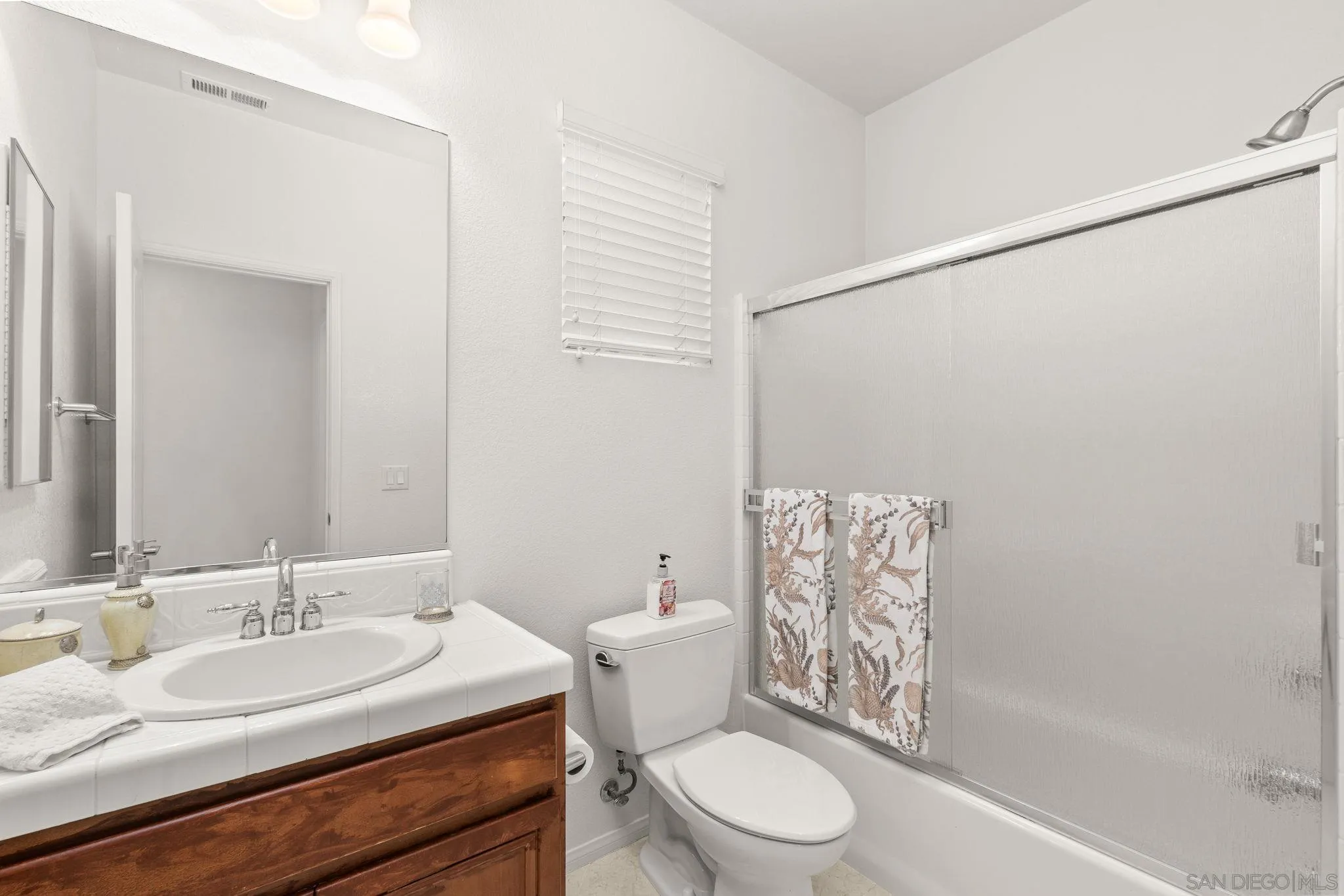Photo #26: 250035857 Listing: Photo #26
