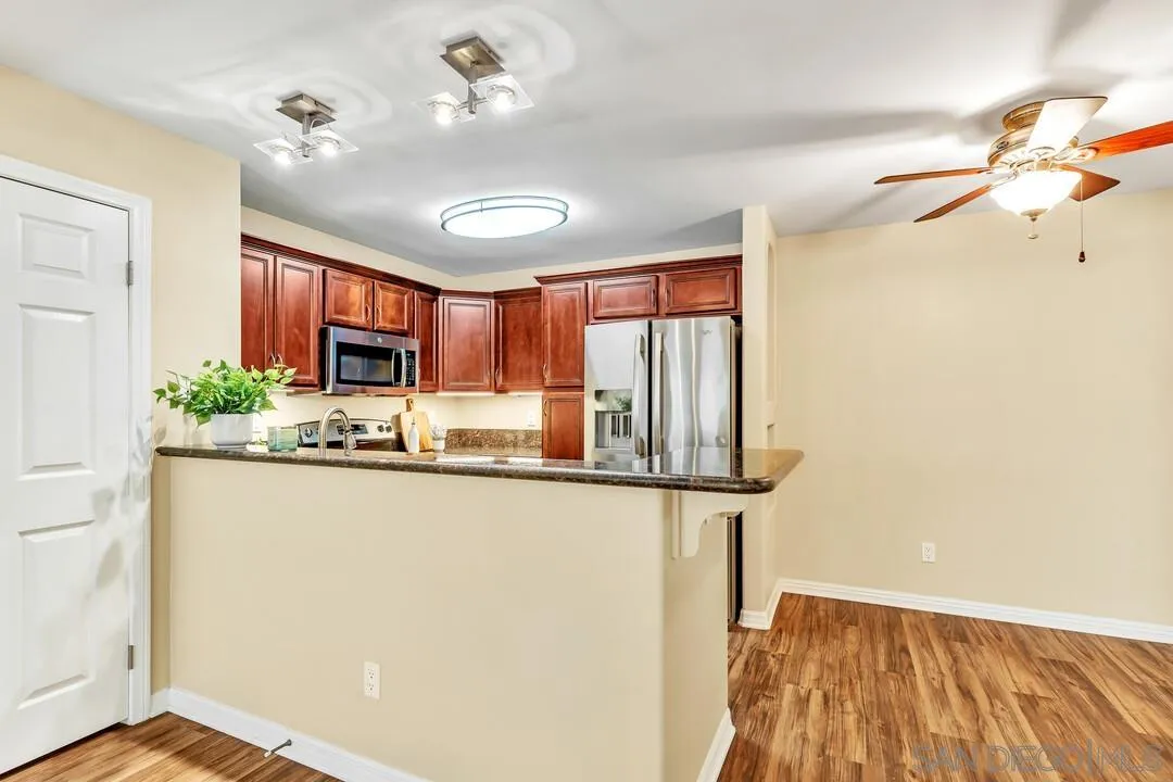Photo #8: 250035863 Listing: Photo #8