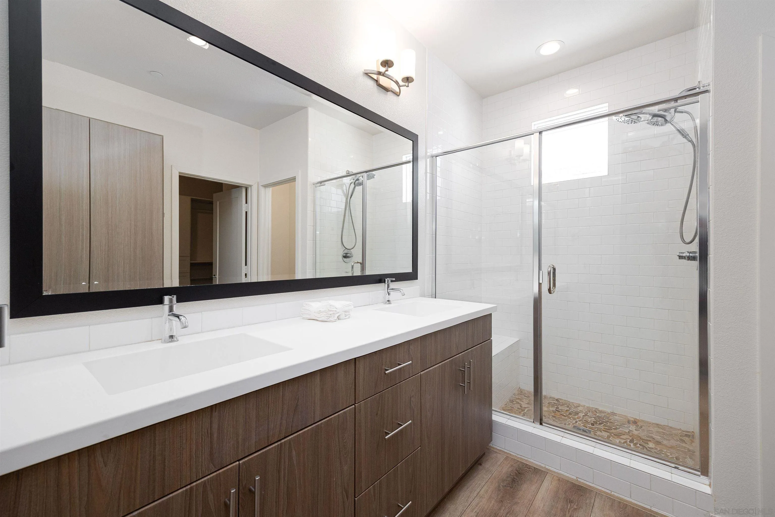 Photo #8: 250035865 Listing: Photo #8