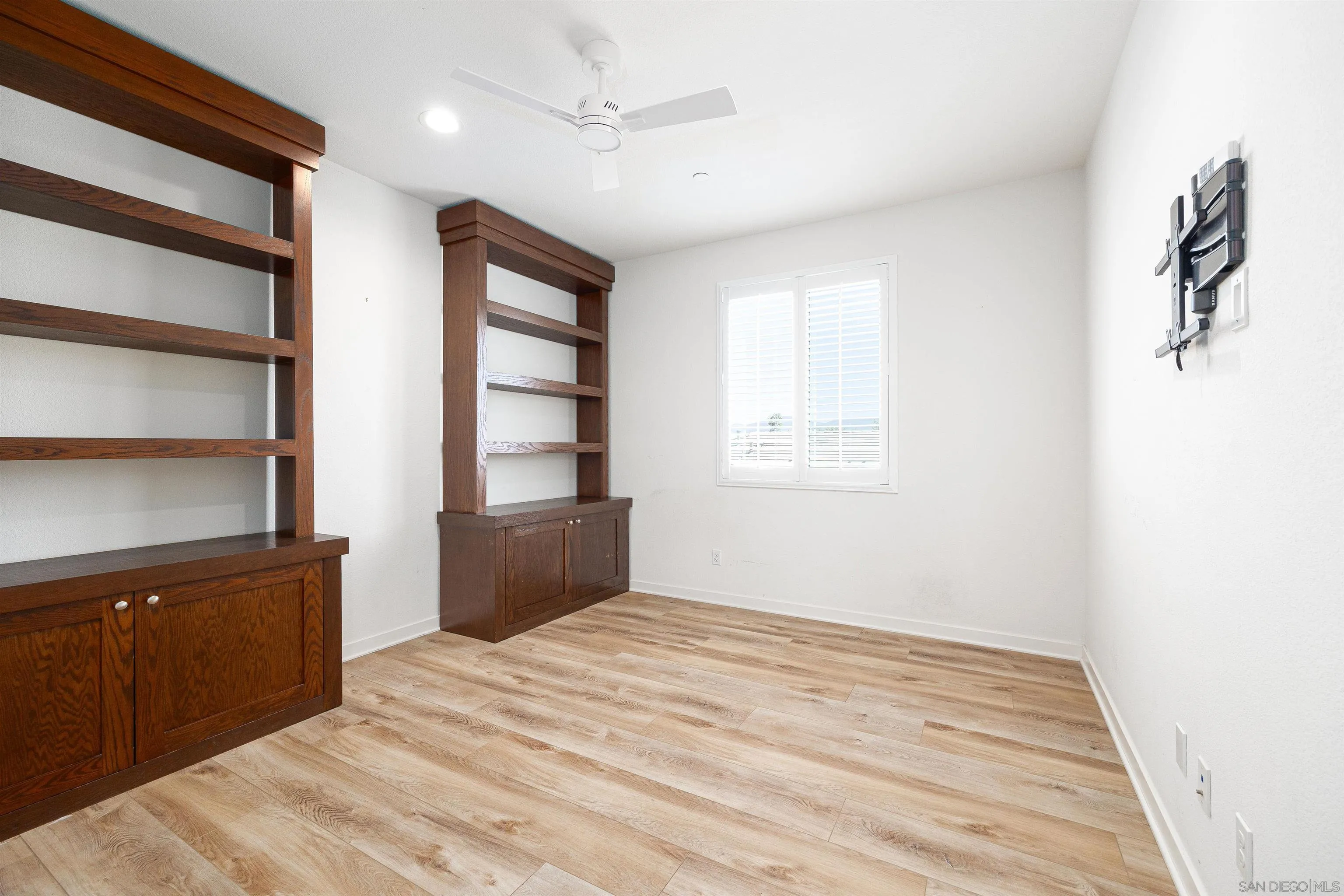Photo #11: 250035865 Listing: Photo #11
