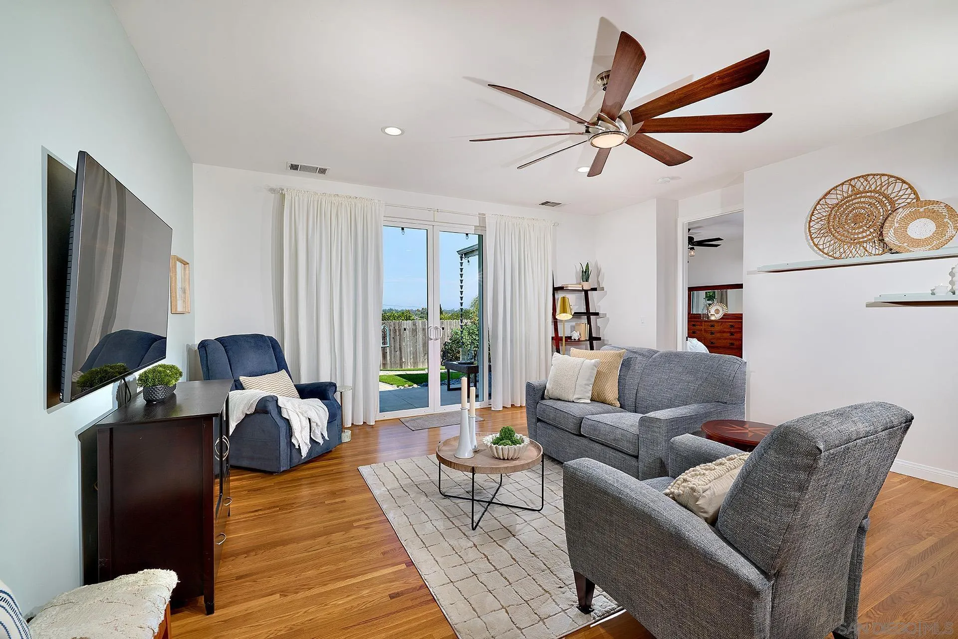 https://cdn.realtyfeed.com/cdn/127/250035869/11fb8169ba77f80dbb870cbf2b5d7055.webp