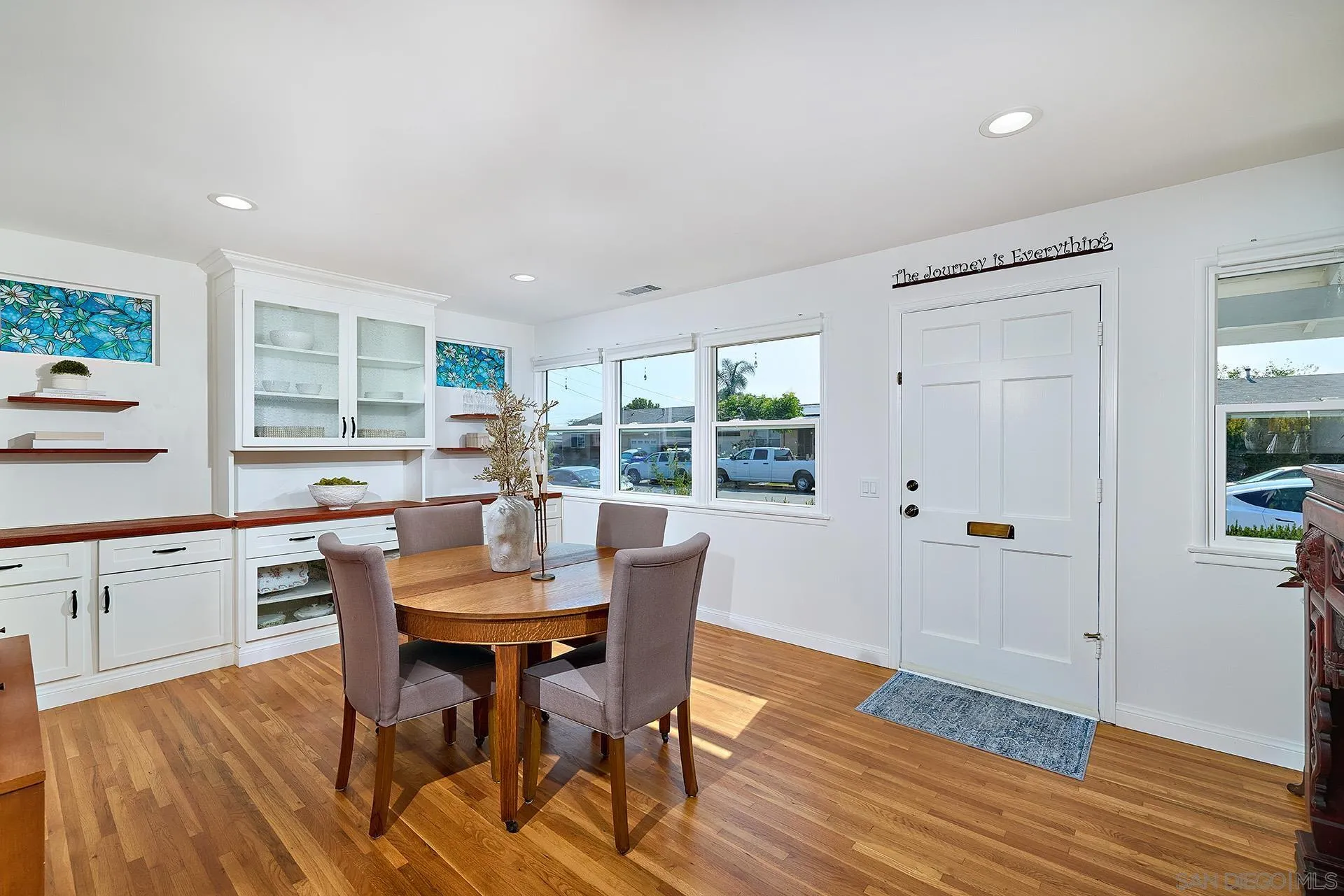 https://cdn.realtyfeed.com/cdn/127/250035869/1d82ba5340734554dba01952f9c6f9ad.webp