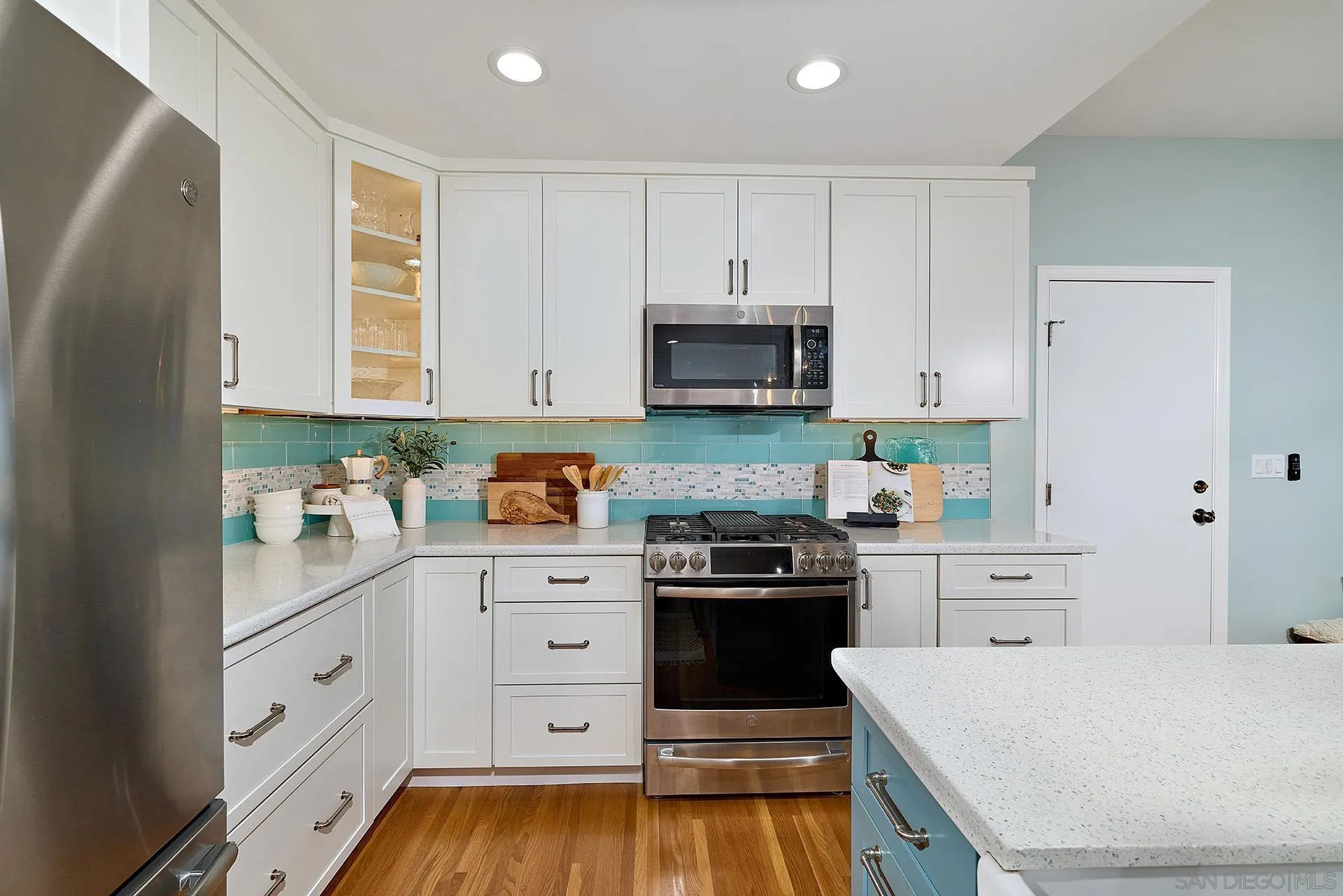 https://cdn.realtyfeed.com/cdn/127/250035869/82866585cb6941dcf0f4098bd9ad1c39.webp