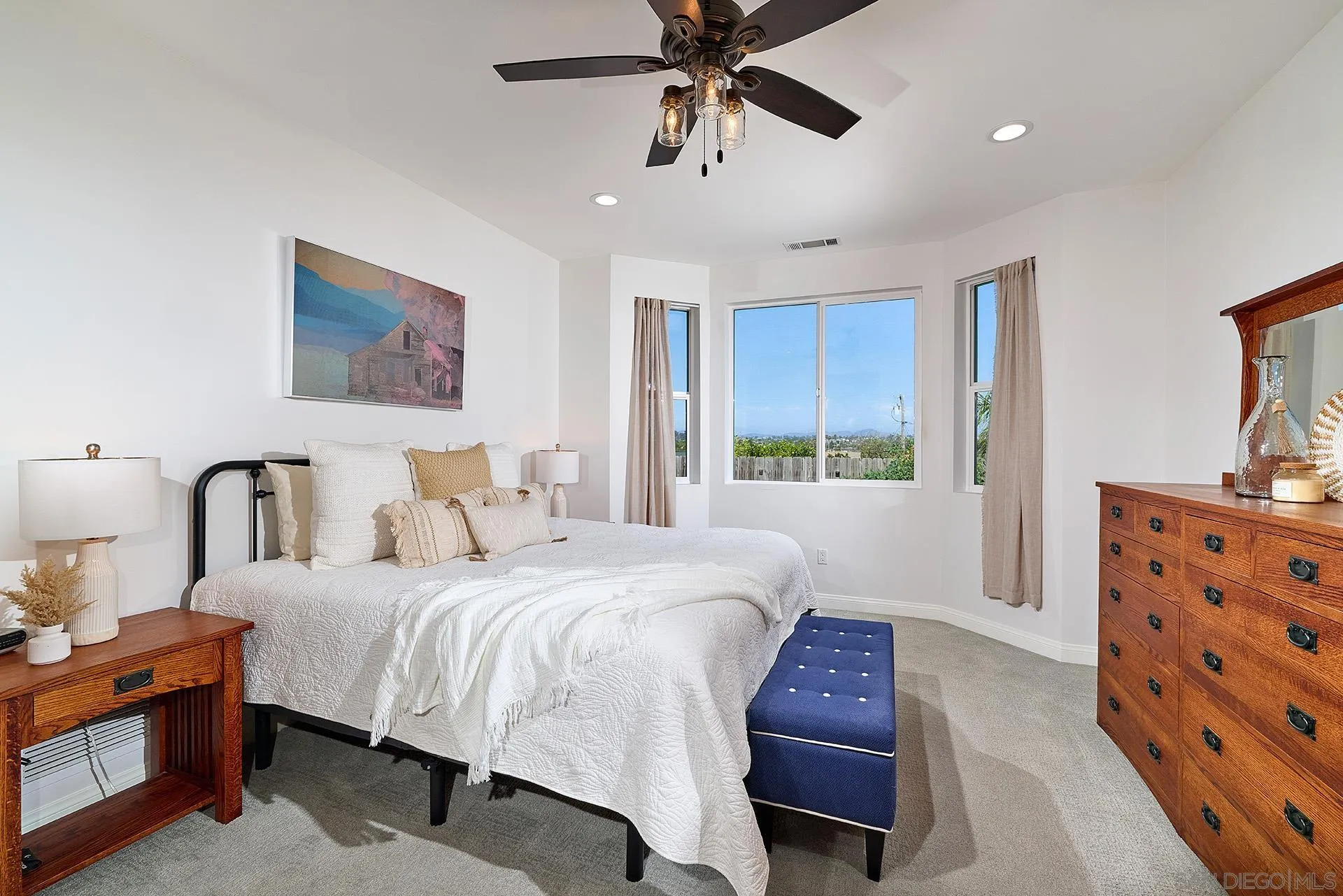 https://cdn.realtyfeed.com/cdn/127/250035869/b2523d8bcf48c1ba6d203c2260c42bc7.webp