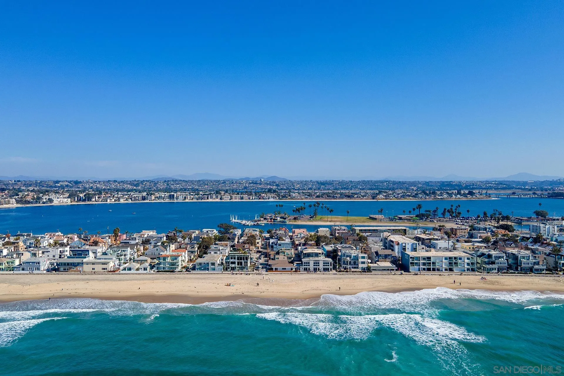 https://cdn.realtyfeed.com/cdn/127/250035881/54fd228c71b8eb2e7ef8c04d9957d9c6.webp
