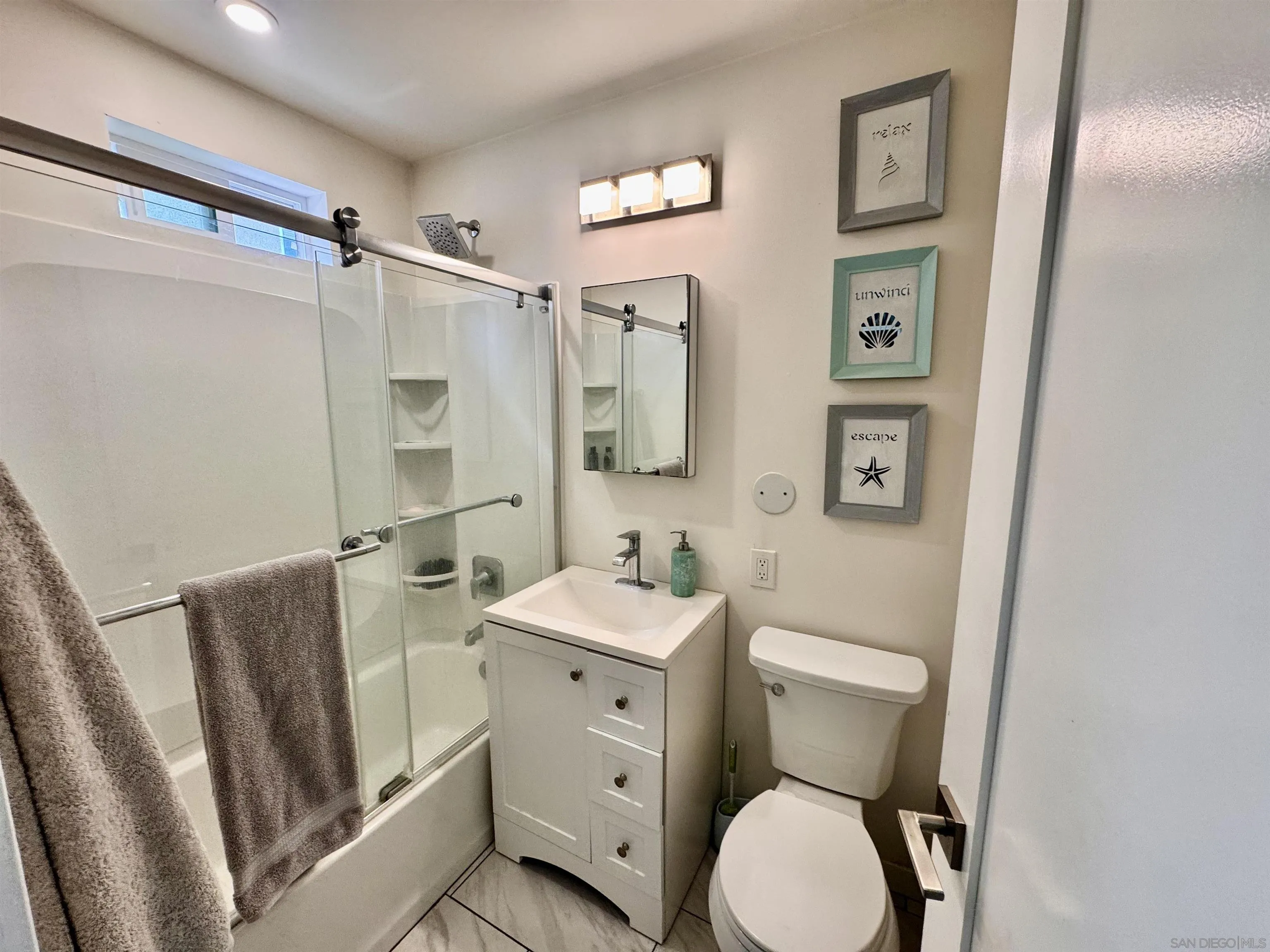 https://cdn.realtyfeed.com/cdn/127/250035881/9cd949f40a8a040dde67e065978fa6c6.webp