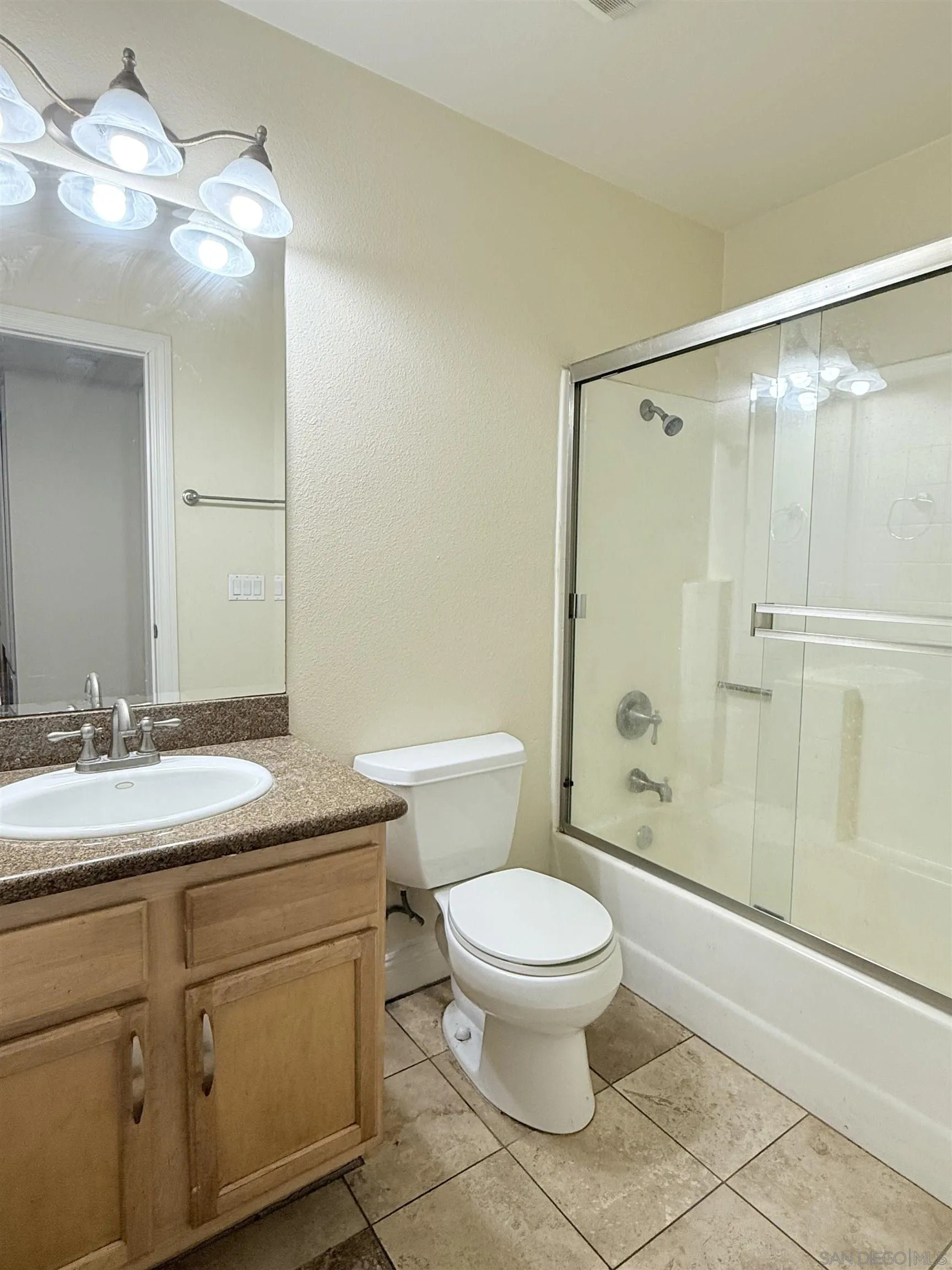 Photo #19: 250035884 Listing: Photo #19