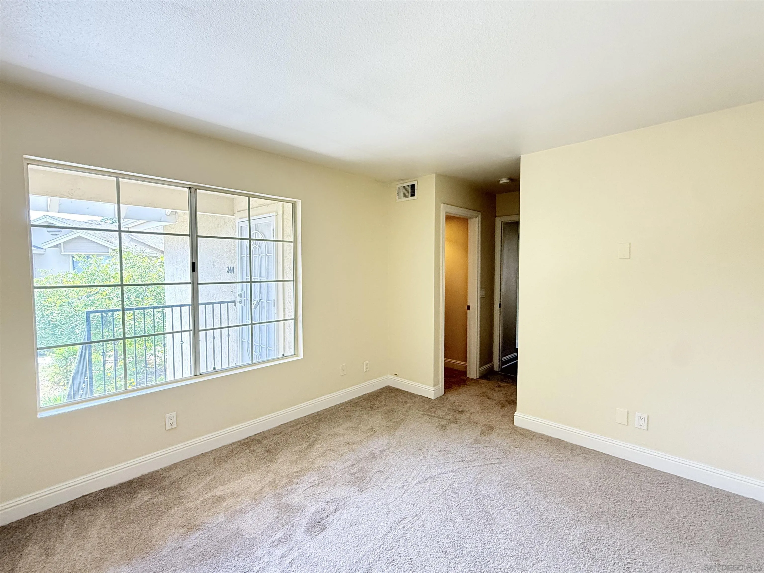 Photo #17: 250035884 Listing: Photo #17