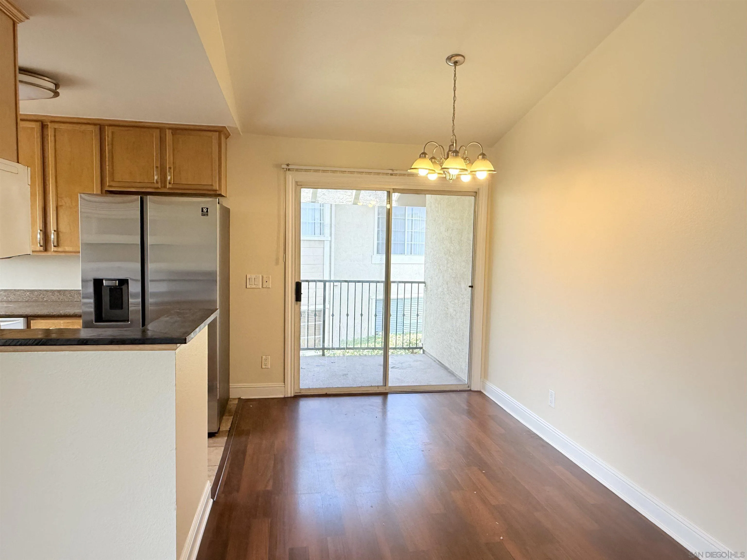 Photo #5: 250035884 Listing 