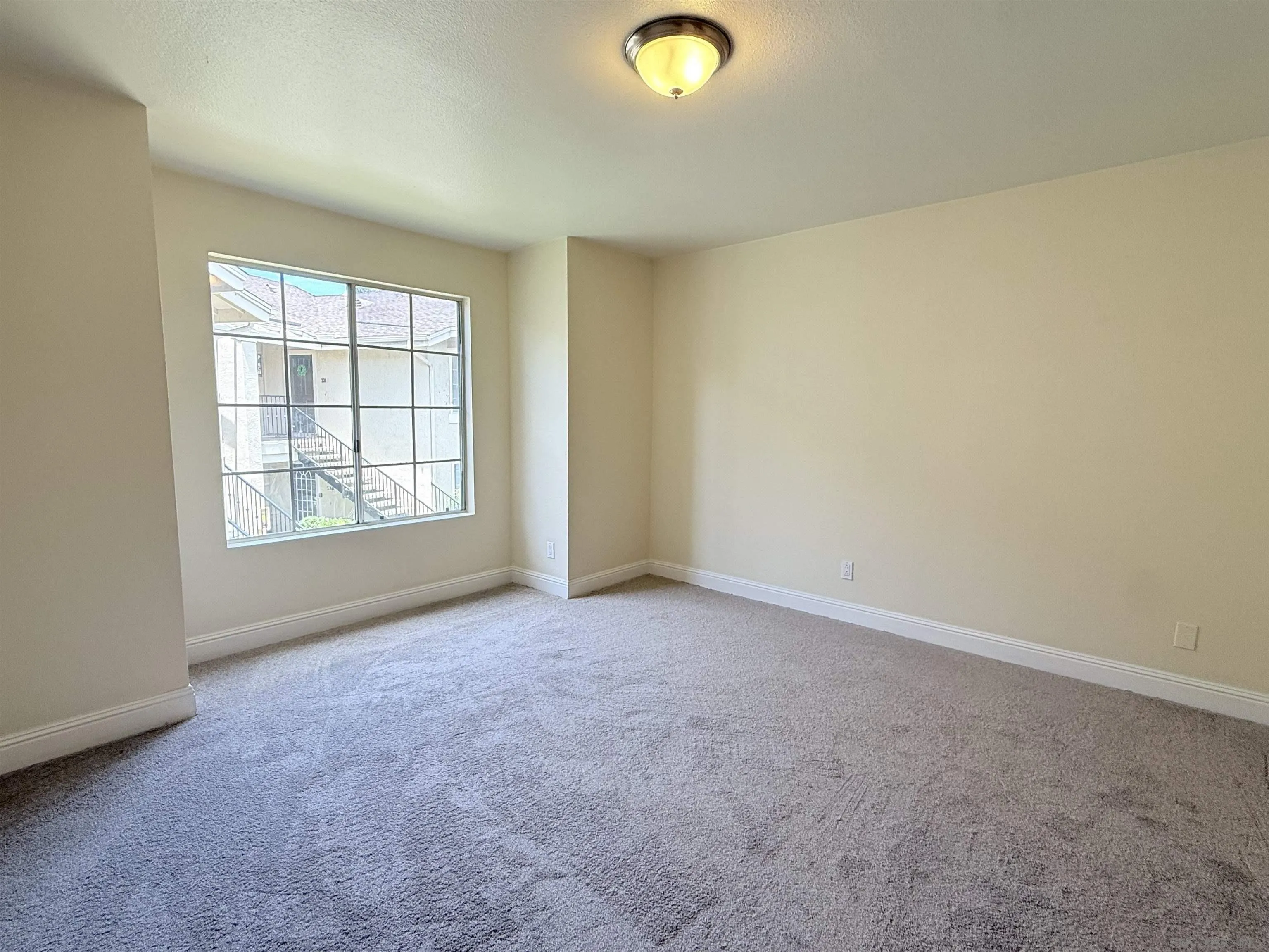 Photo #12: 250035884 Listing: Photo #12