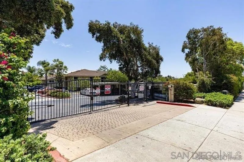 Photo #21: 250035884 Listing: Photo #21