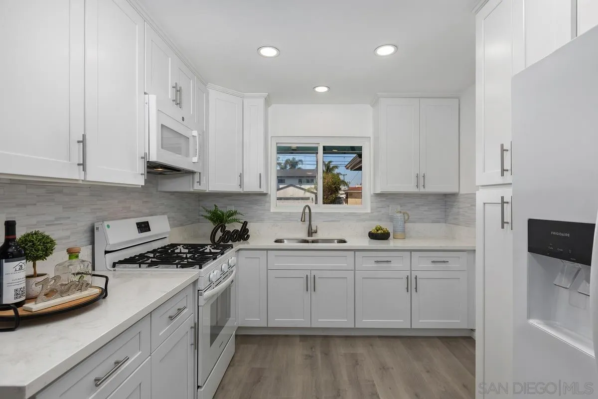 https://cdn.realtyfeed.com/cdn/127/250035892/9ee8bcaee230a6a1610b0696f6e69f55.webp