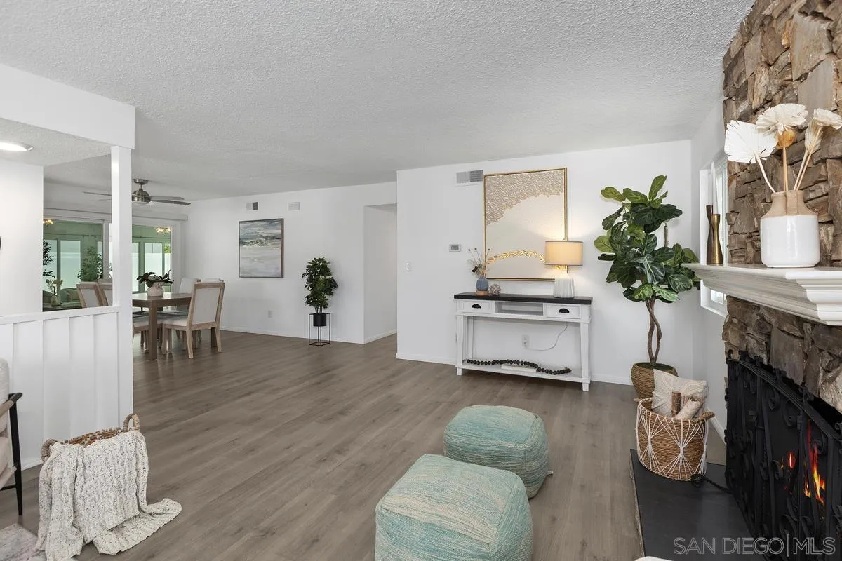 https://cdn.realtyfeed.com/cdn/127/250035892/ce9ce3ea35d18c755637012336d5cc63.webp