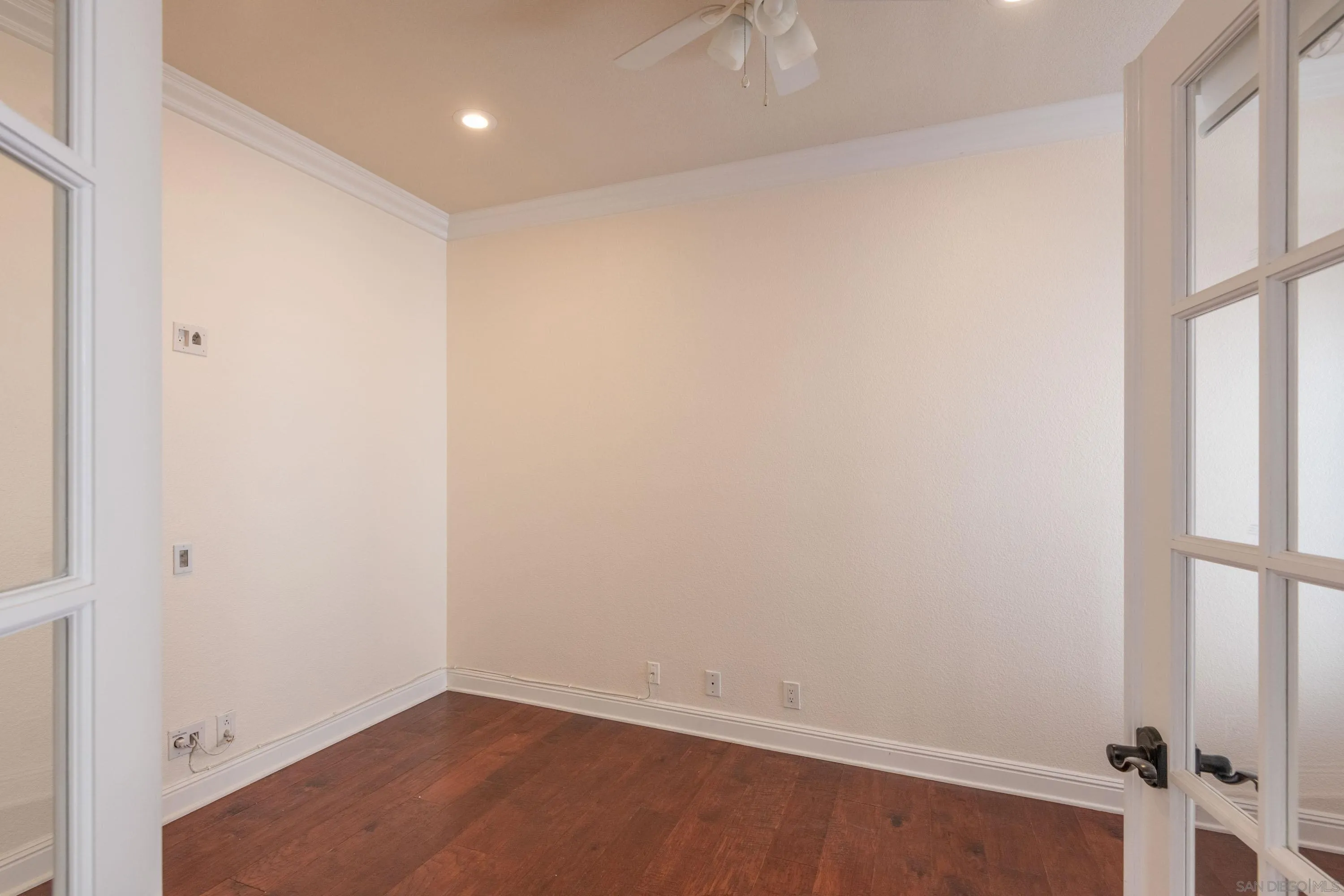 https://cdn.realtyfeed.com/cdn/127/250035893/2a539297fae53342250c76b71c32bd62.webp
