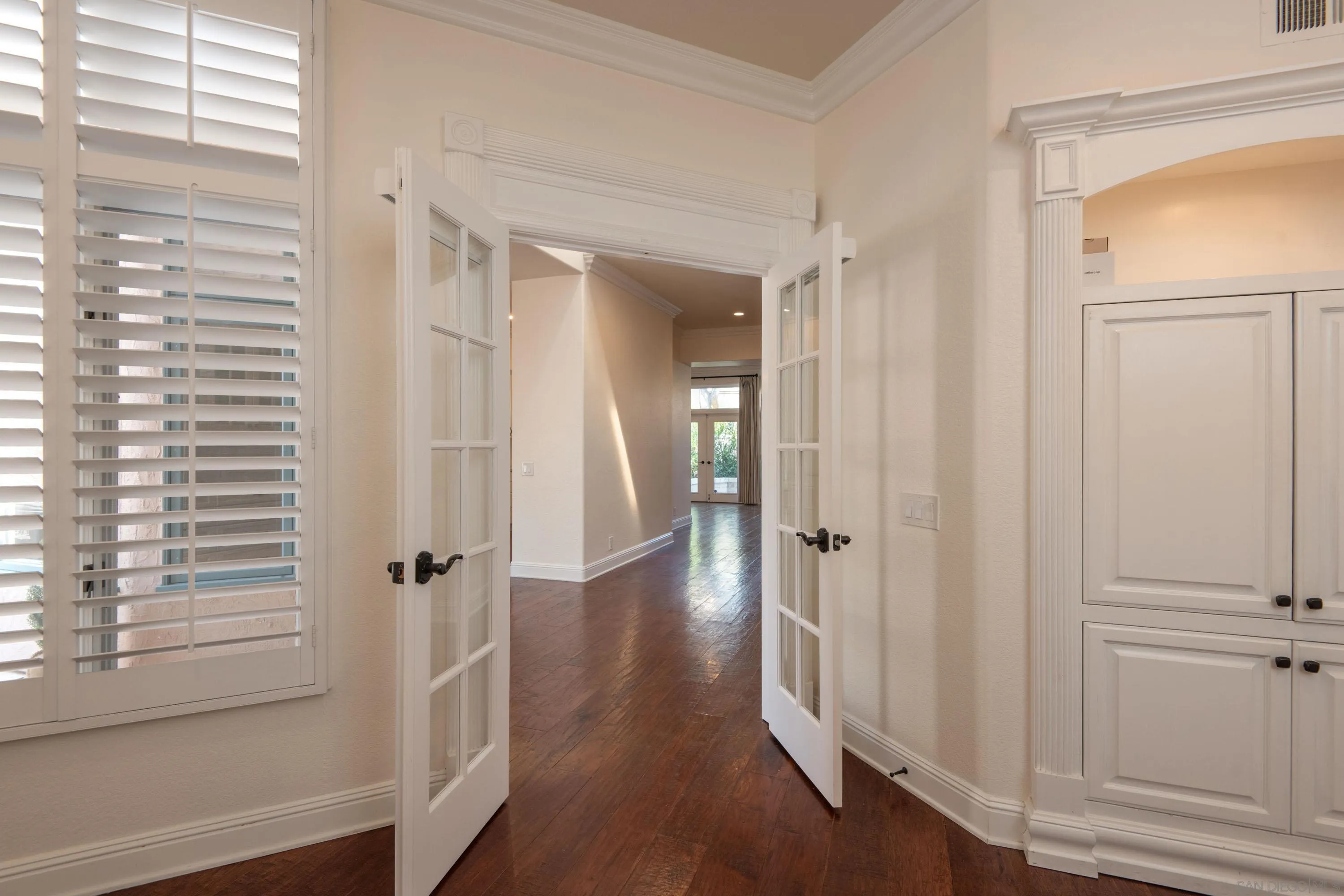 https://cdn.realtyfeed.com/cdn/127/250035893/3b523c2fe56c5cb0ae23cfae25fdcd98.webp