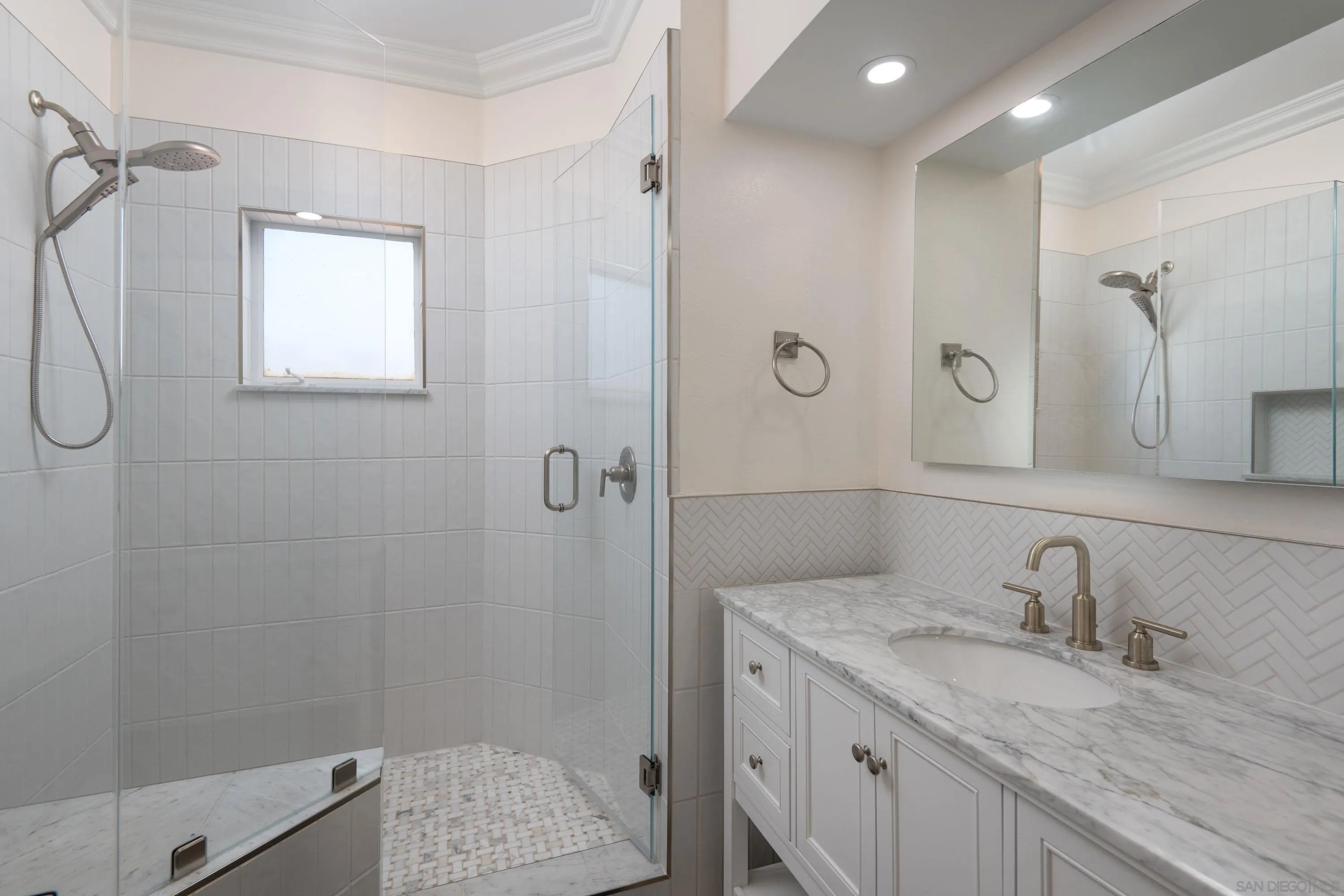 https://cdn.realtyfeed.com/cdn/127/250035893/4dbacb00d9ace1569fe0647c9c635a6e.webp