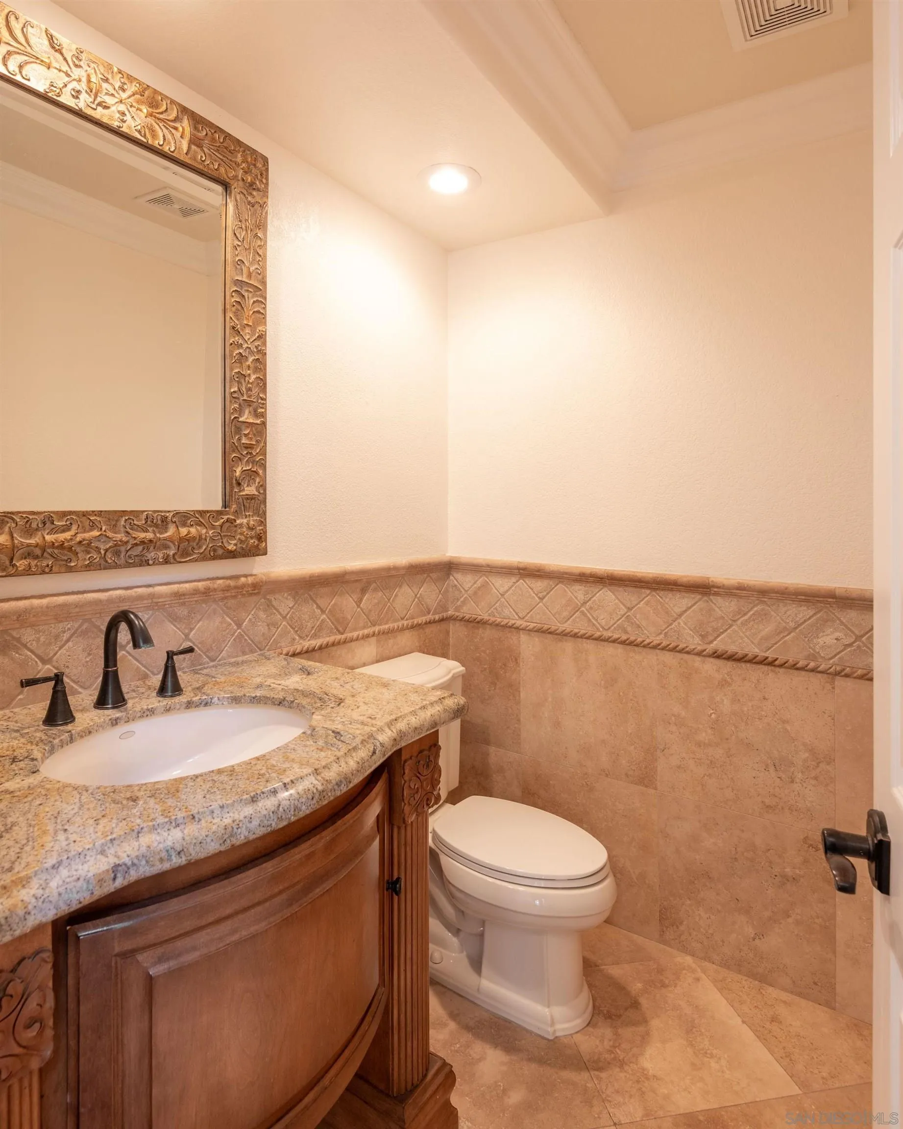 https://cdn.realtyfeed.com/cdn/127/250035893/bb0ab1ade3aed1d12733d371c4660fa1.webp