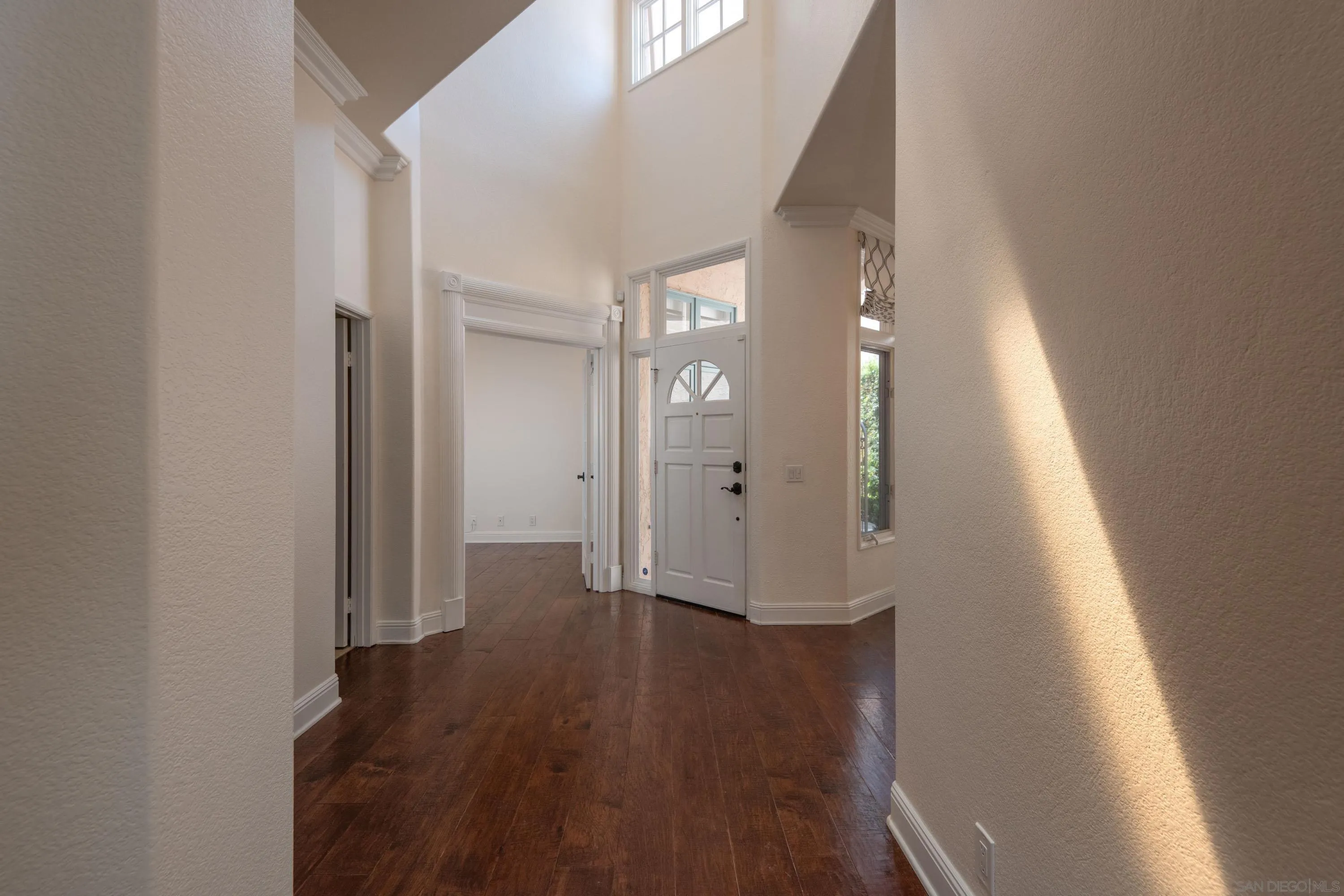 https://cdn.realtyfeed.com/cdn/127/250035893/dec25223758bd9d140f3a94db0597e33.webp