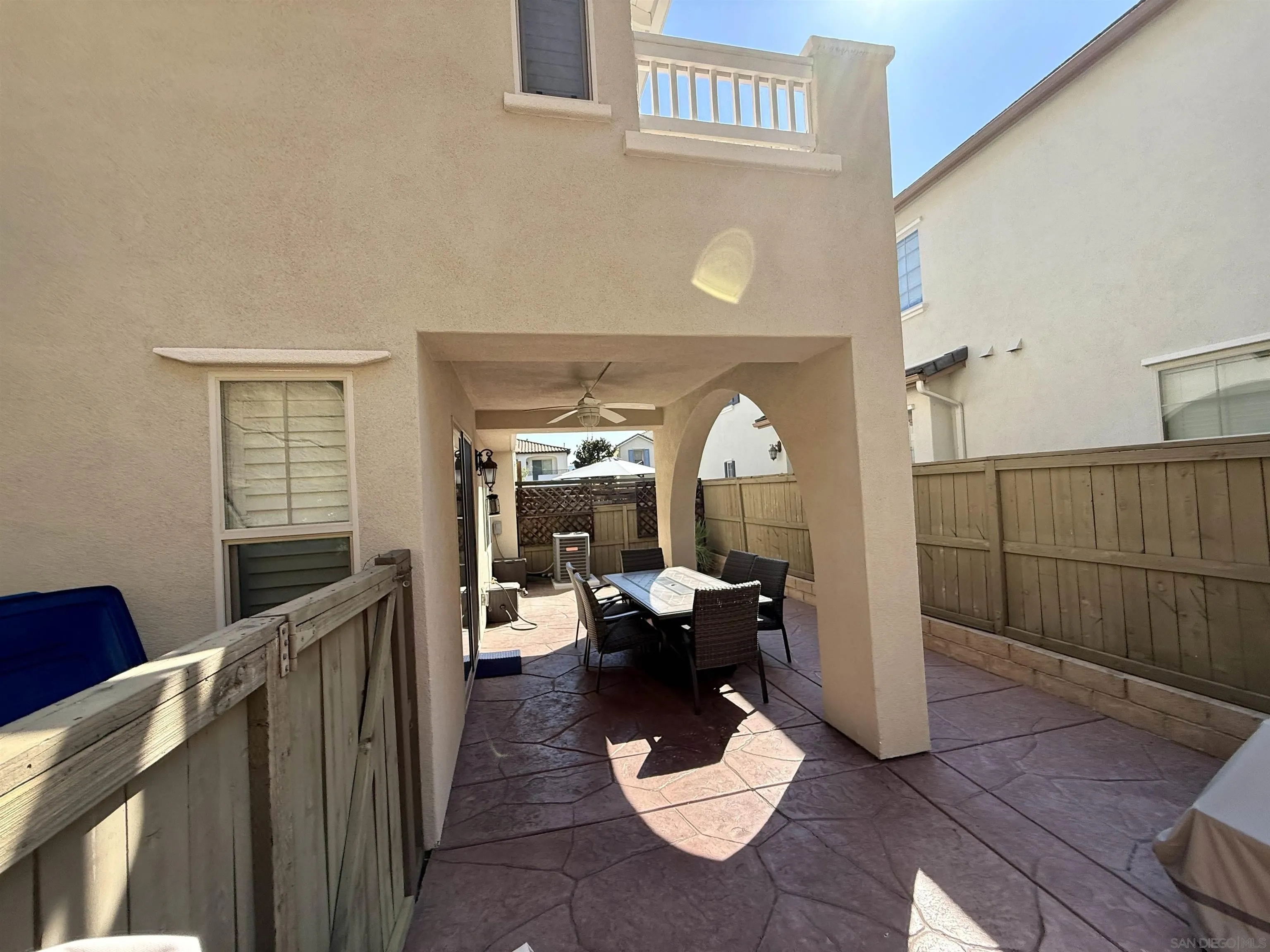 https://cdn.realtyfeed.com/cdn/127/250035898/f231d11e8432b220de05f9b302eb47d5.webp