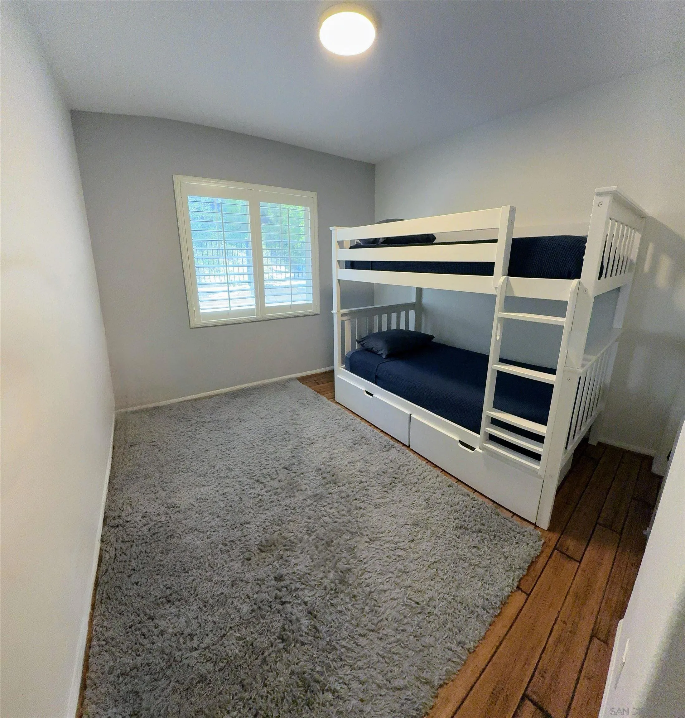 https://cdn.realtyfeed.com/cdn/127/250035898/f2497a7309c9fc0fbda8131e85f5314b.webp