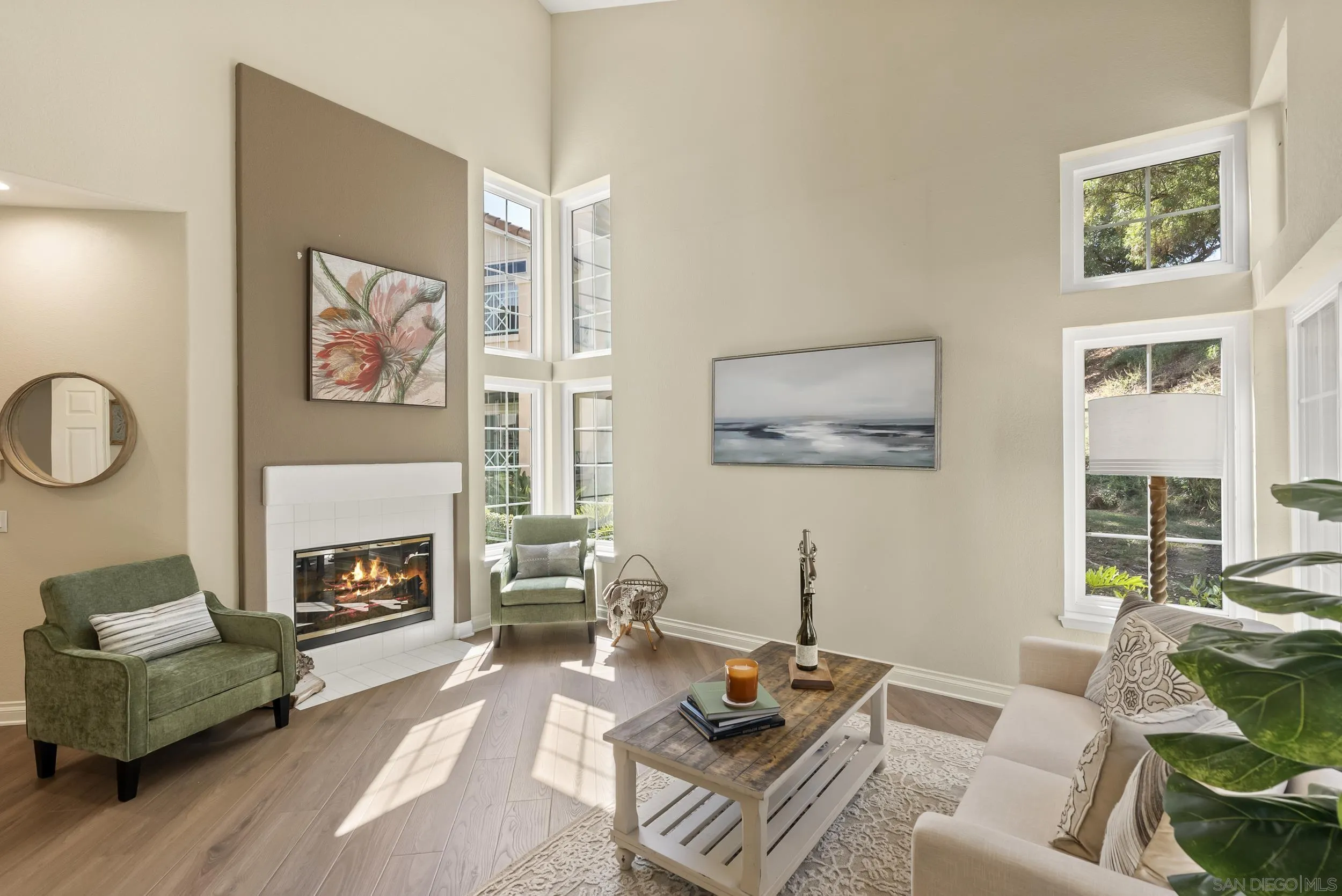 Photo #3: 250035899 Listing 