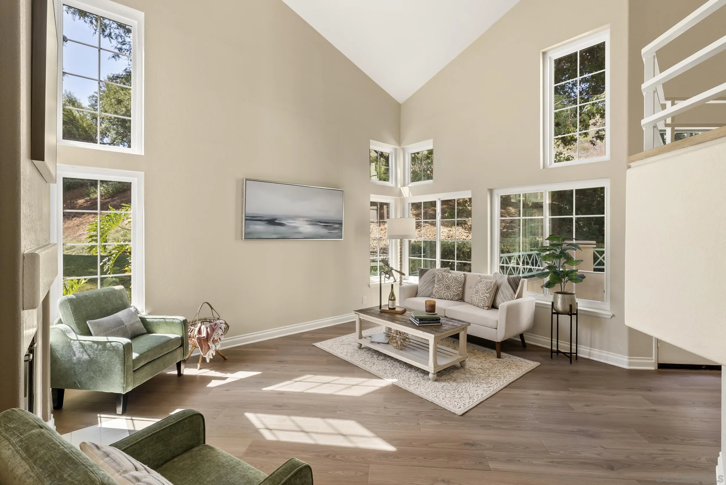 Photo #2: 250035899 Listing 