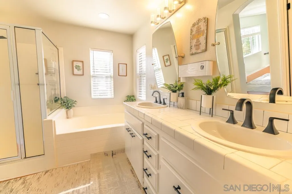 https://cdn.realtyfeed.com/cdn/127/250035907/35f8576897fa7f3e9098482c2433f9e3.webp