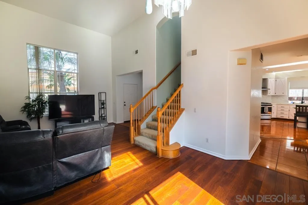 https://cdn.realtyfeed.com/cdn/127/250035907/70841ef5cf1905e1f5a73d149a109295.webp