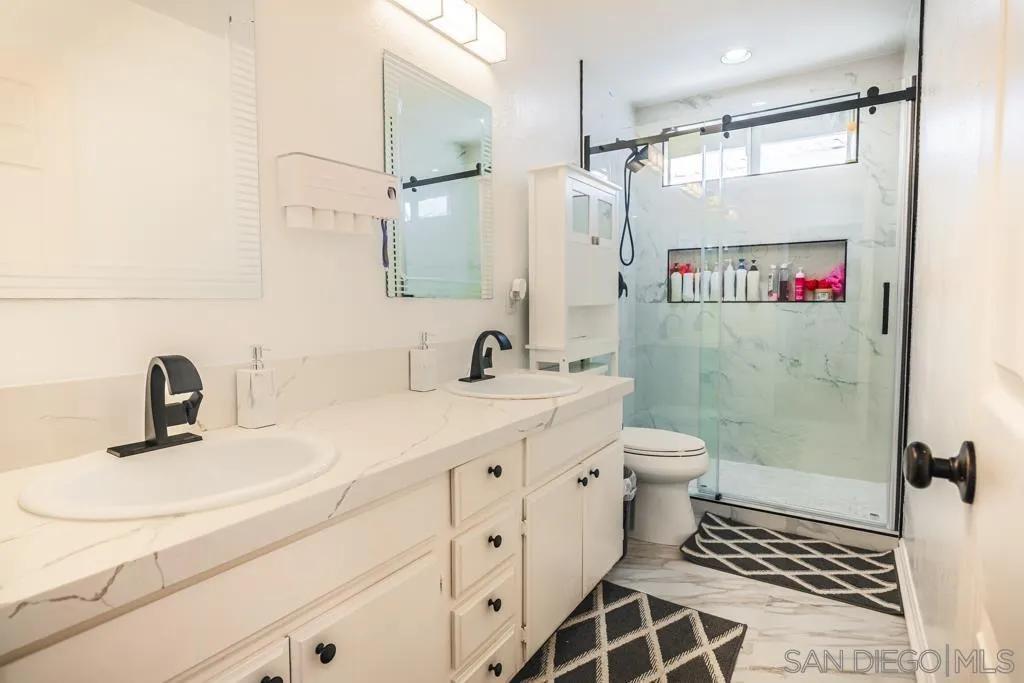 https://cdn.realtyfeed.com/cdn/127/250035907/d626f0cc61b1e1f630a573de7c4ca32b.webp