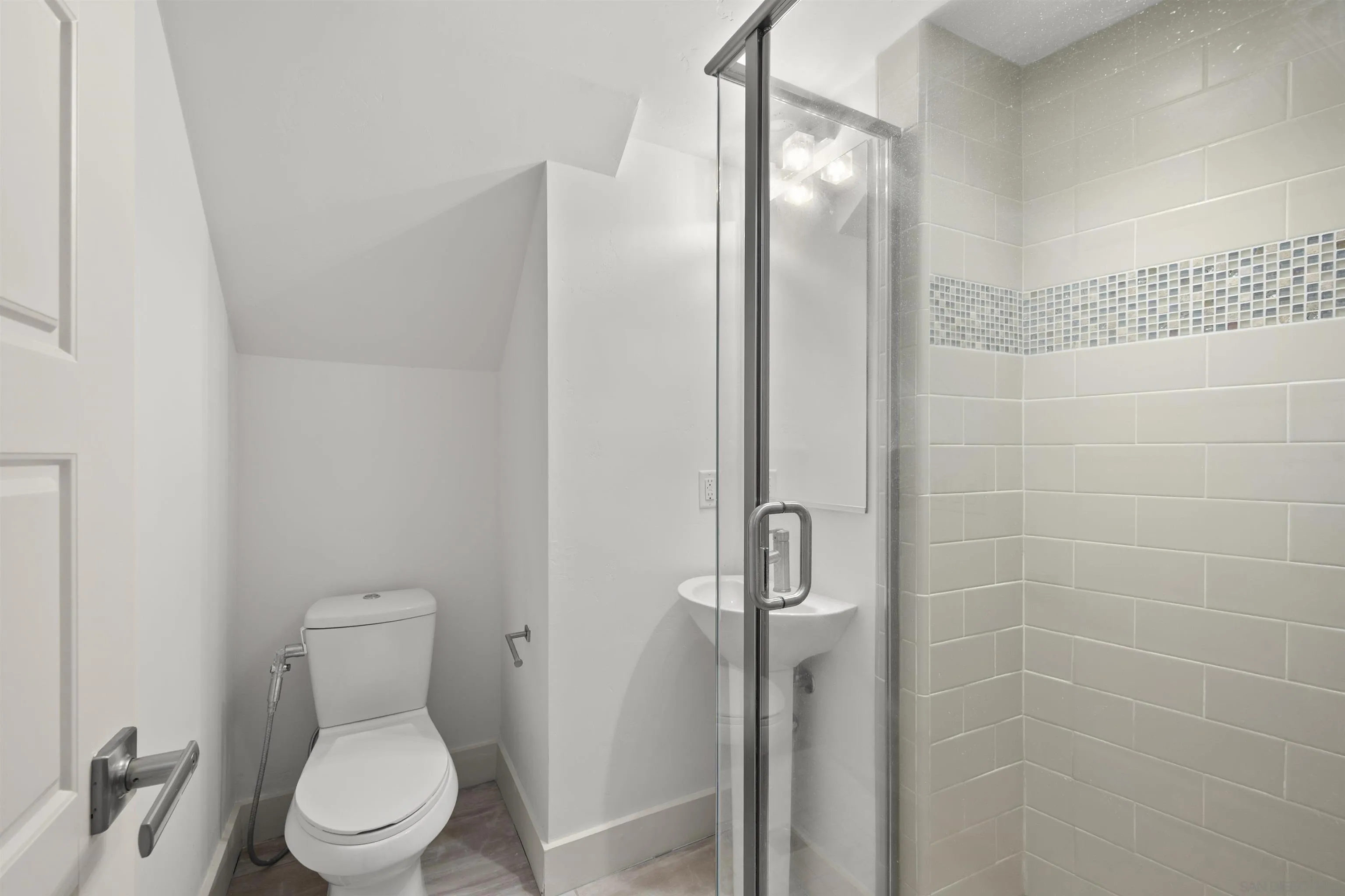 https://cdn.realtyfeed.com/cdn/127/250035912/7dc5c4a25a29d3656edddc9c68e03c24.webp