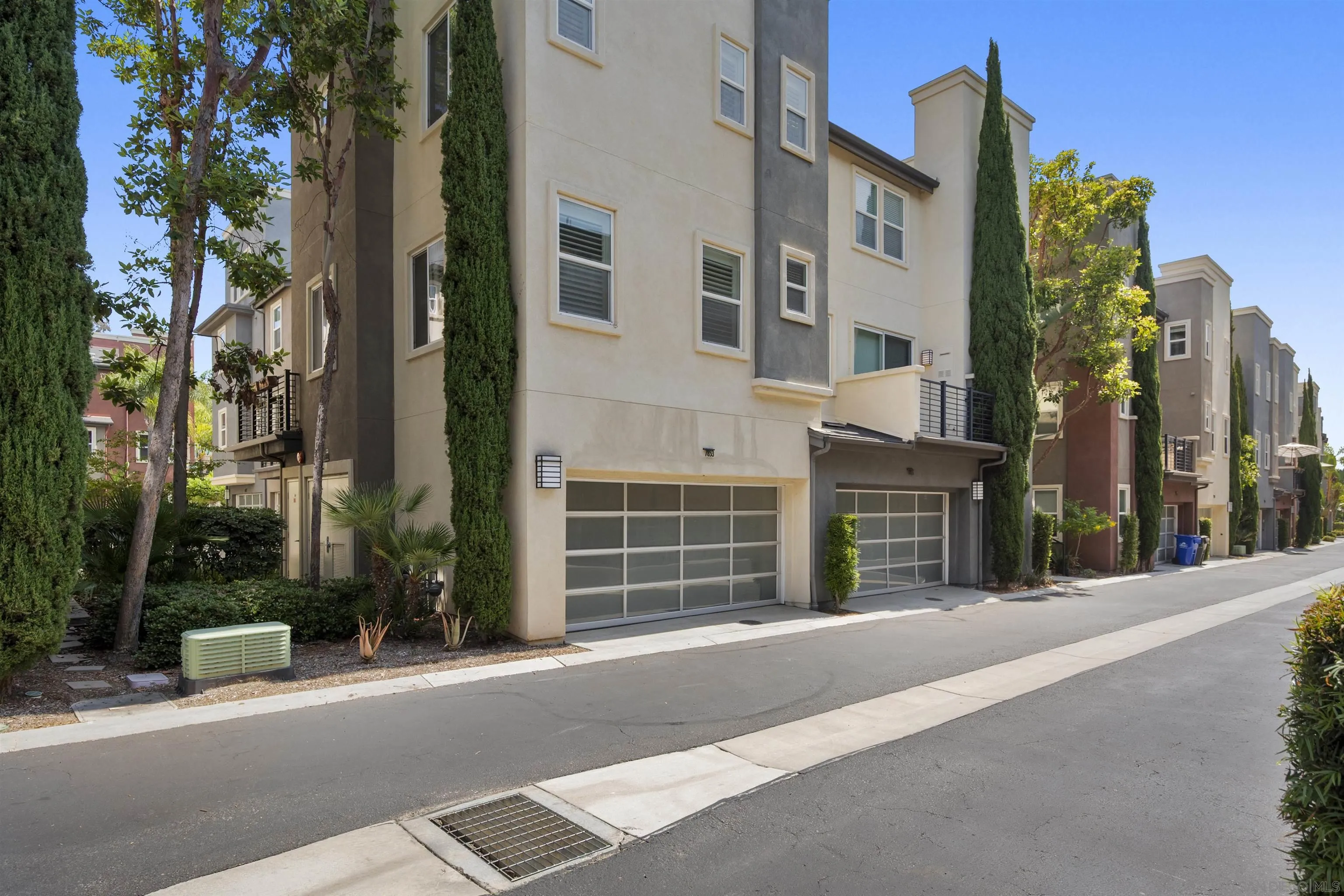 https://cdn.realtyfeed.com/cdn/127/250035912/b6fe1c71b2d8e6618cd1eca2759c656f.webp