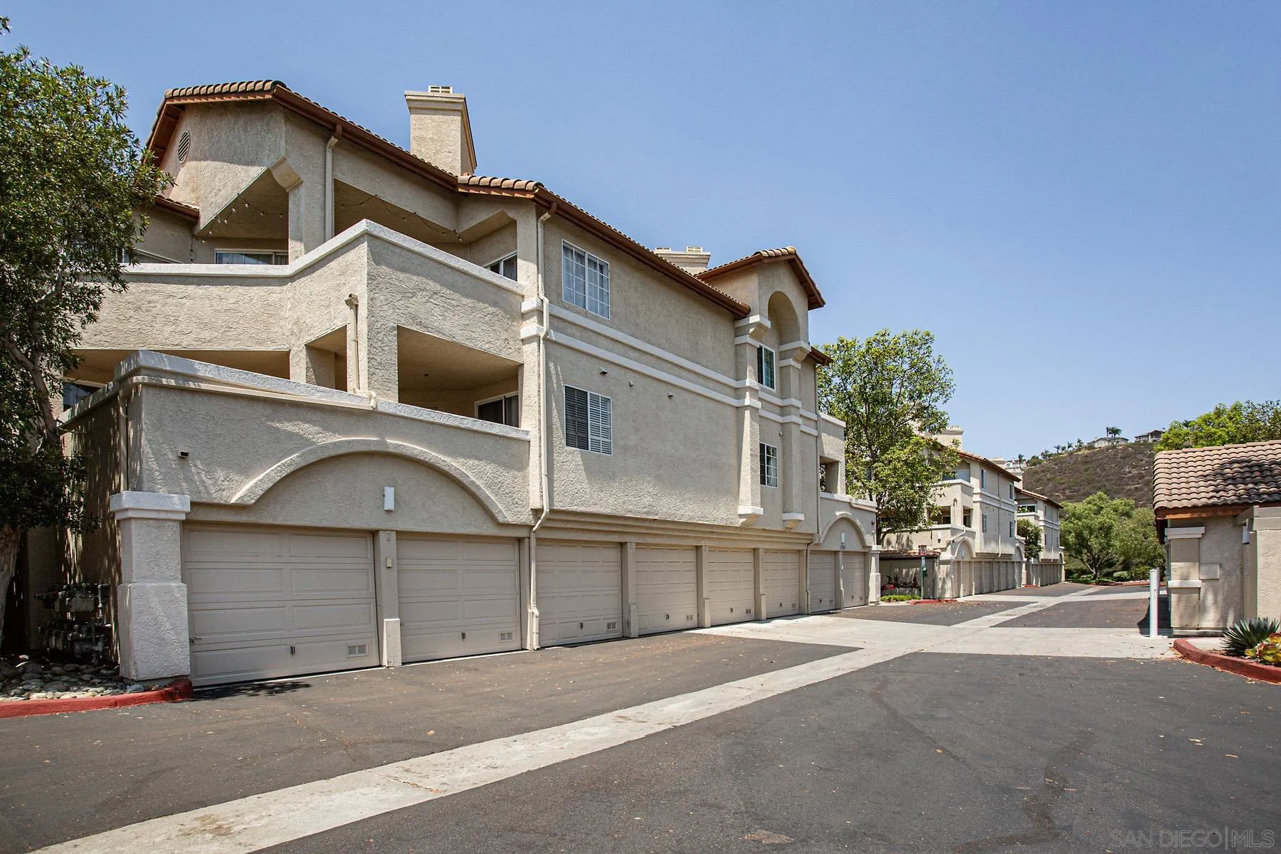 https://cdn.realtyfeed.com/cdn/127/250035916/0be02aaf452f301f2a7bc011811303f7.webp
