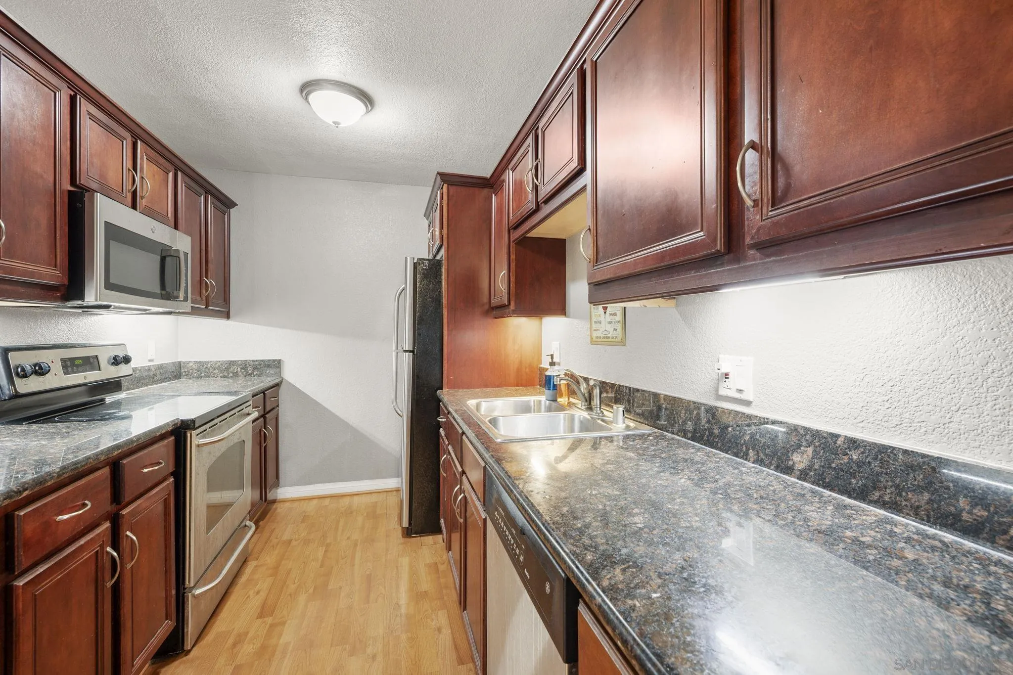https://cdn.realtyfeed.com/cdn/127/250035921/44a581c05493845b5f9ad51e9ac4085b.webp