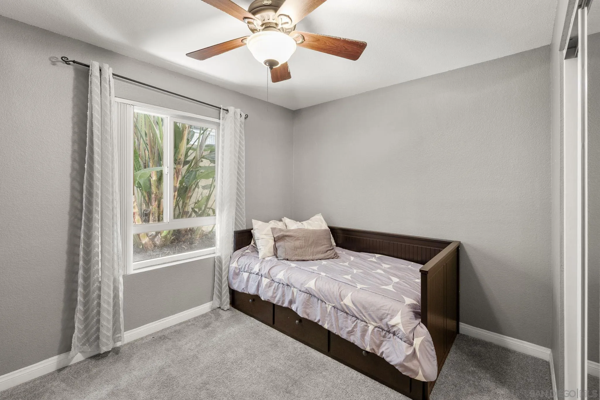 https://cdn.realtyfeed.com/cdn/127/250035921/7be778558c8135c3528412b847d8193e.webp