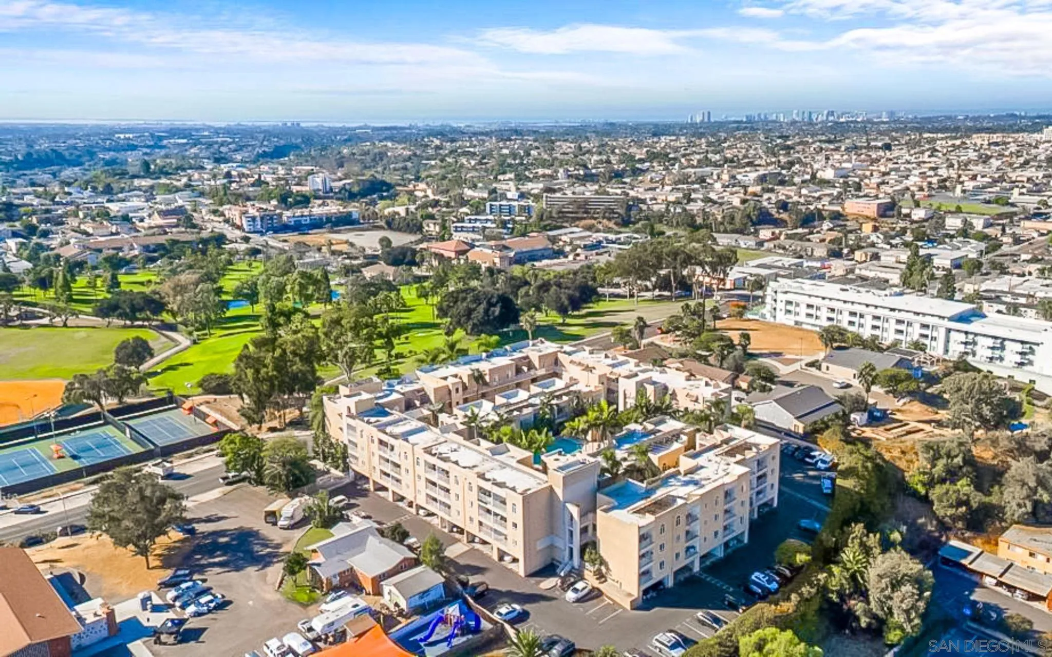 https://cdn.realtyfeed.com/cdn/127/250035921/e9a5f98276ef8b642588d7e6af2fb1ce.webp