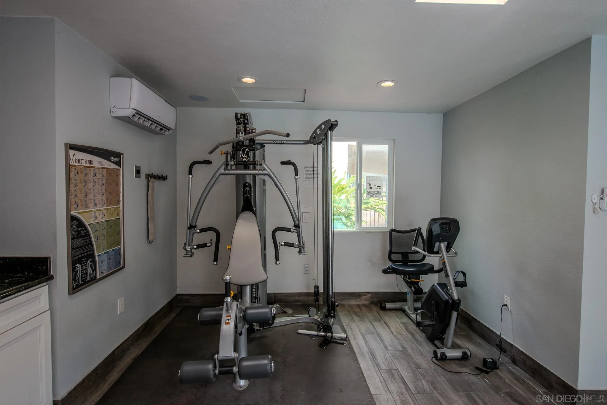 Photo #17: 250035923 Listing: Photo #17