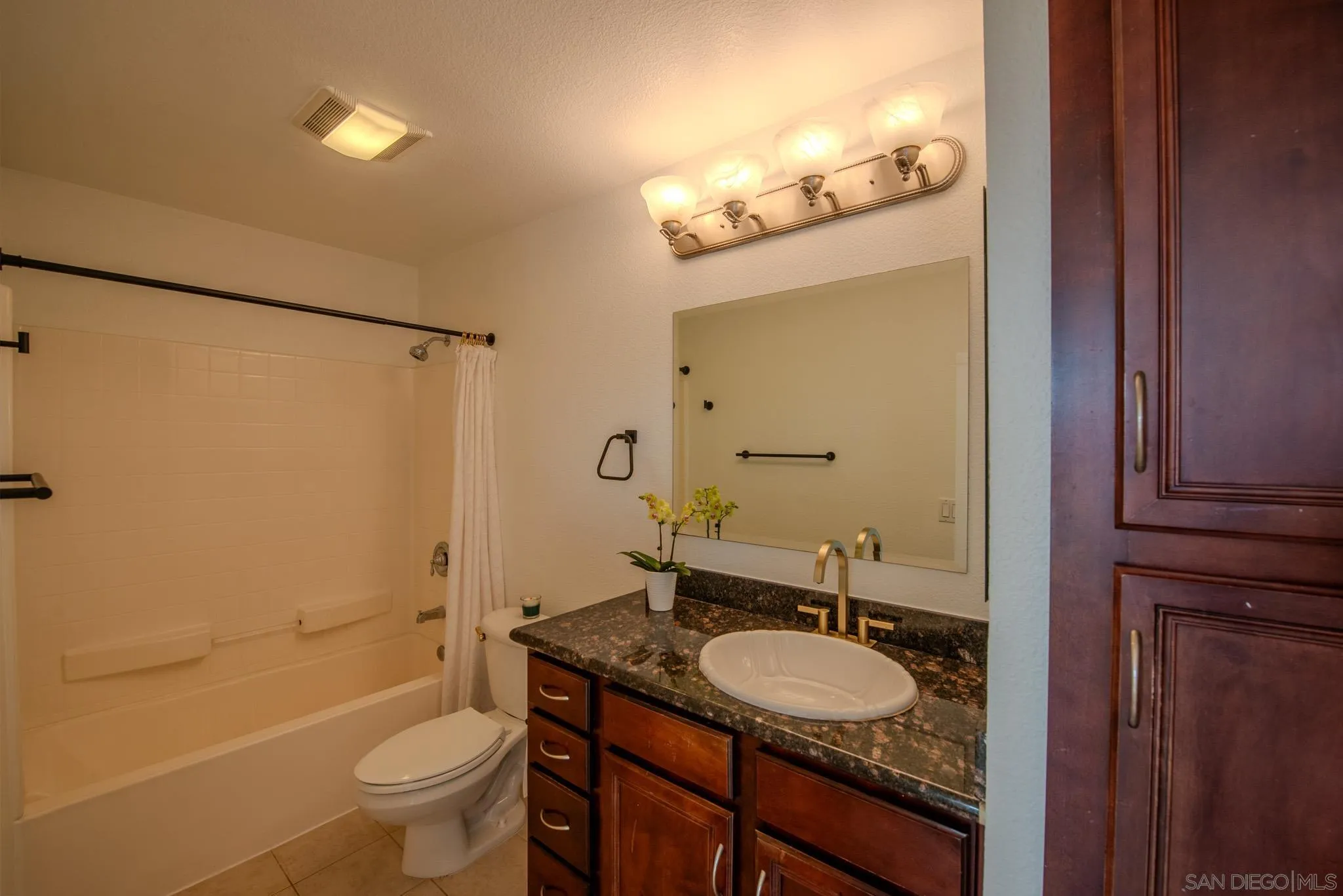 Photo #13: 250035923 Listing: Photo #13
