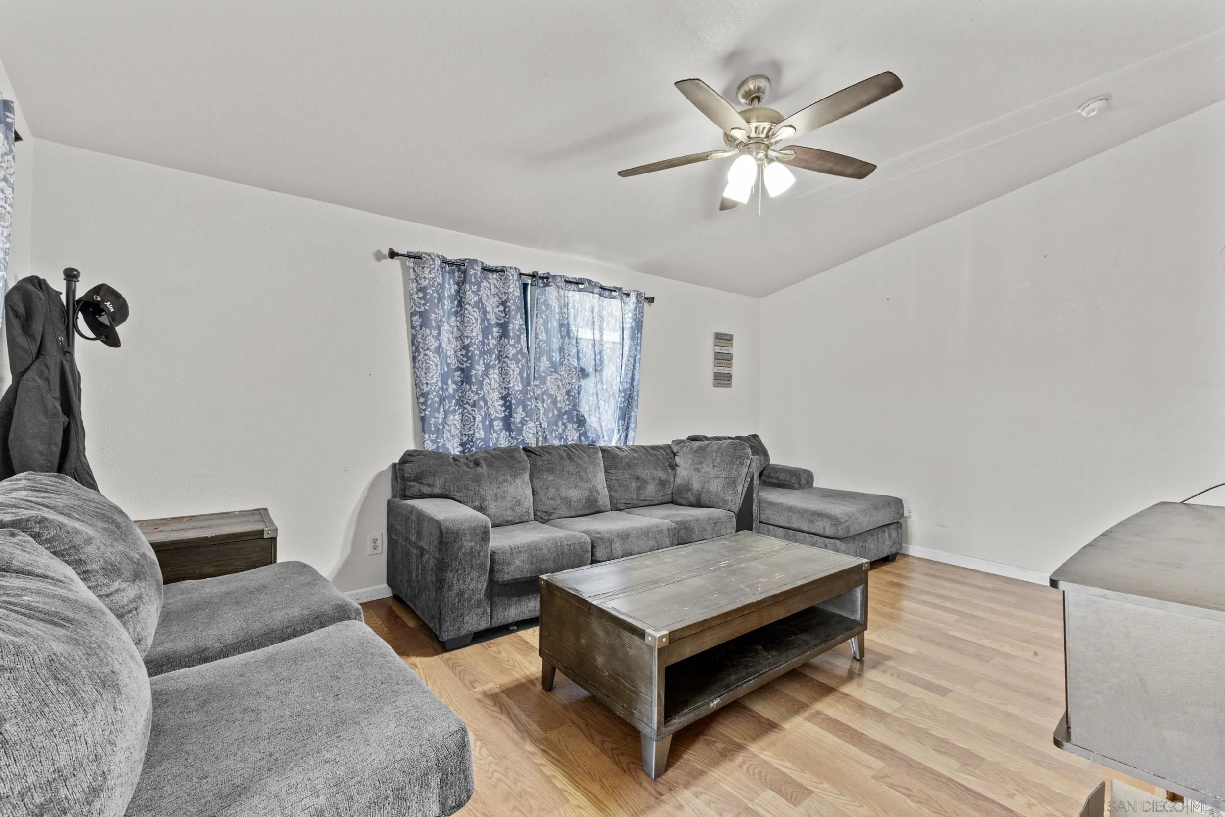 https://cdn.realtyfeed.com/cdn/127/250035925/8d856153c705b3e0378fd439e3c93218.webp