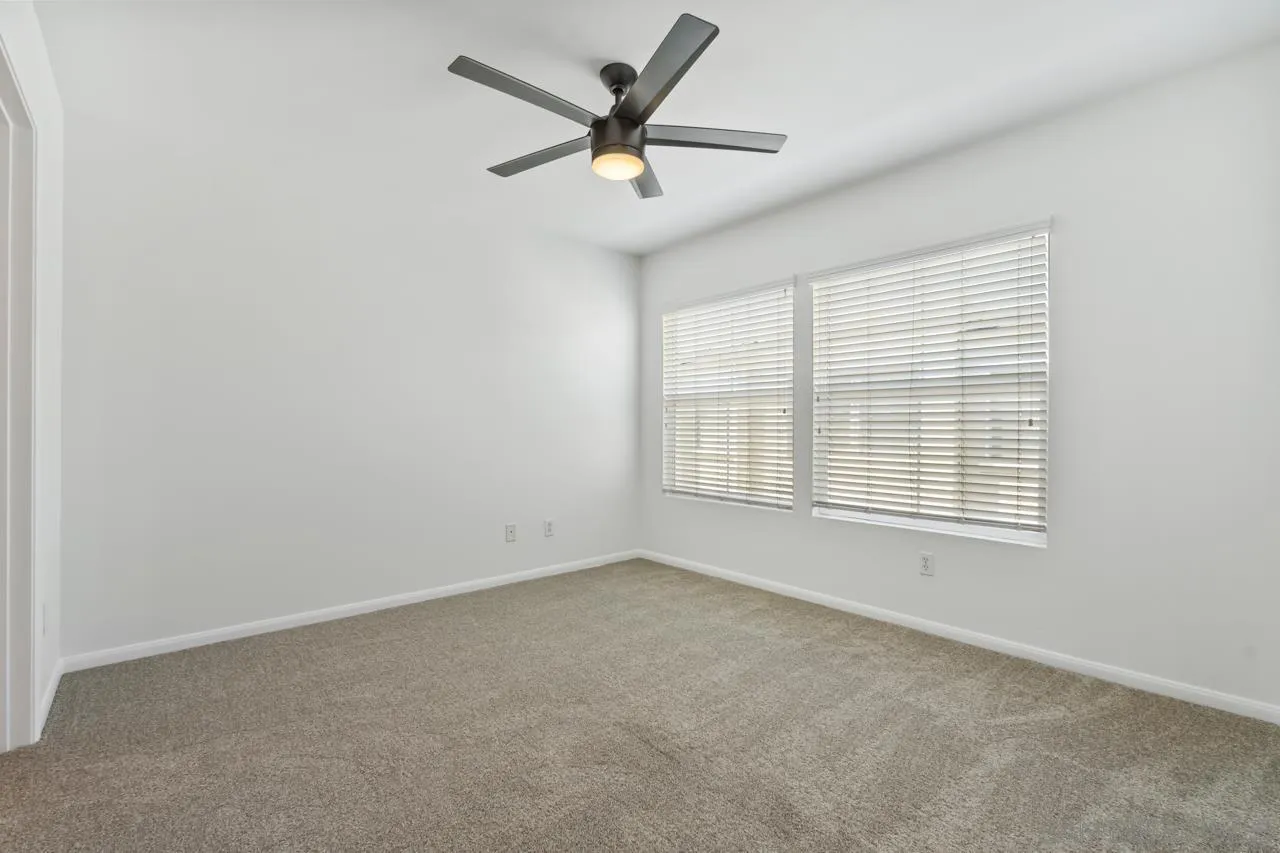 Photo #33: 250035930 Listing: Photo #33