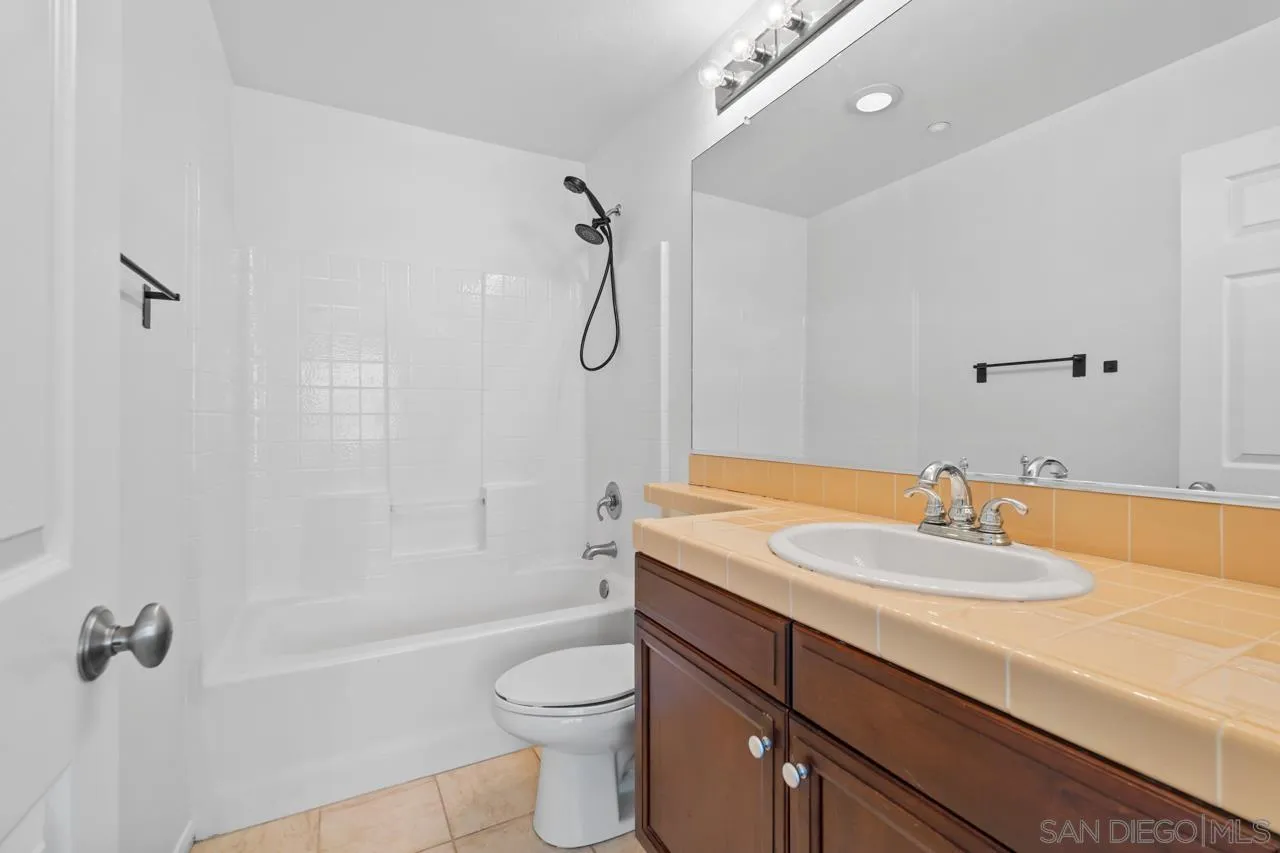 Photo #36: 250035930 Listing: Photo #36